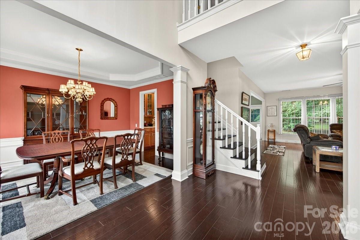 10604 Knight Castle Drive 60 Property Photo 6