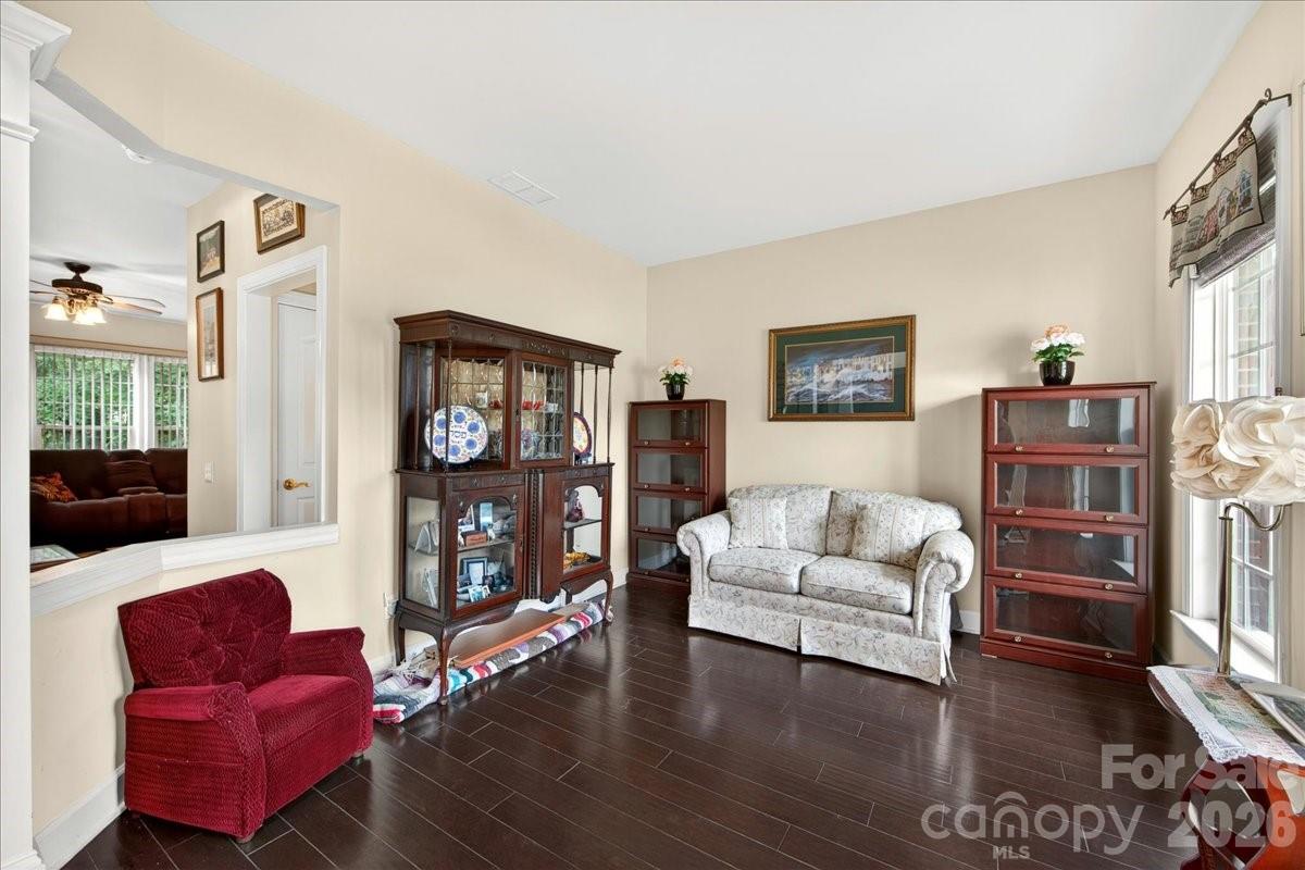 10604 Knight Castle Drive 60 Property Photo 8