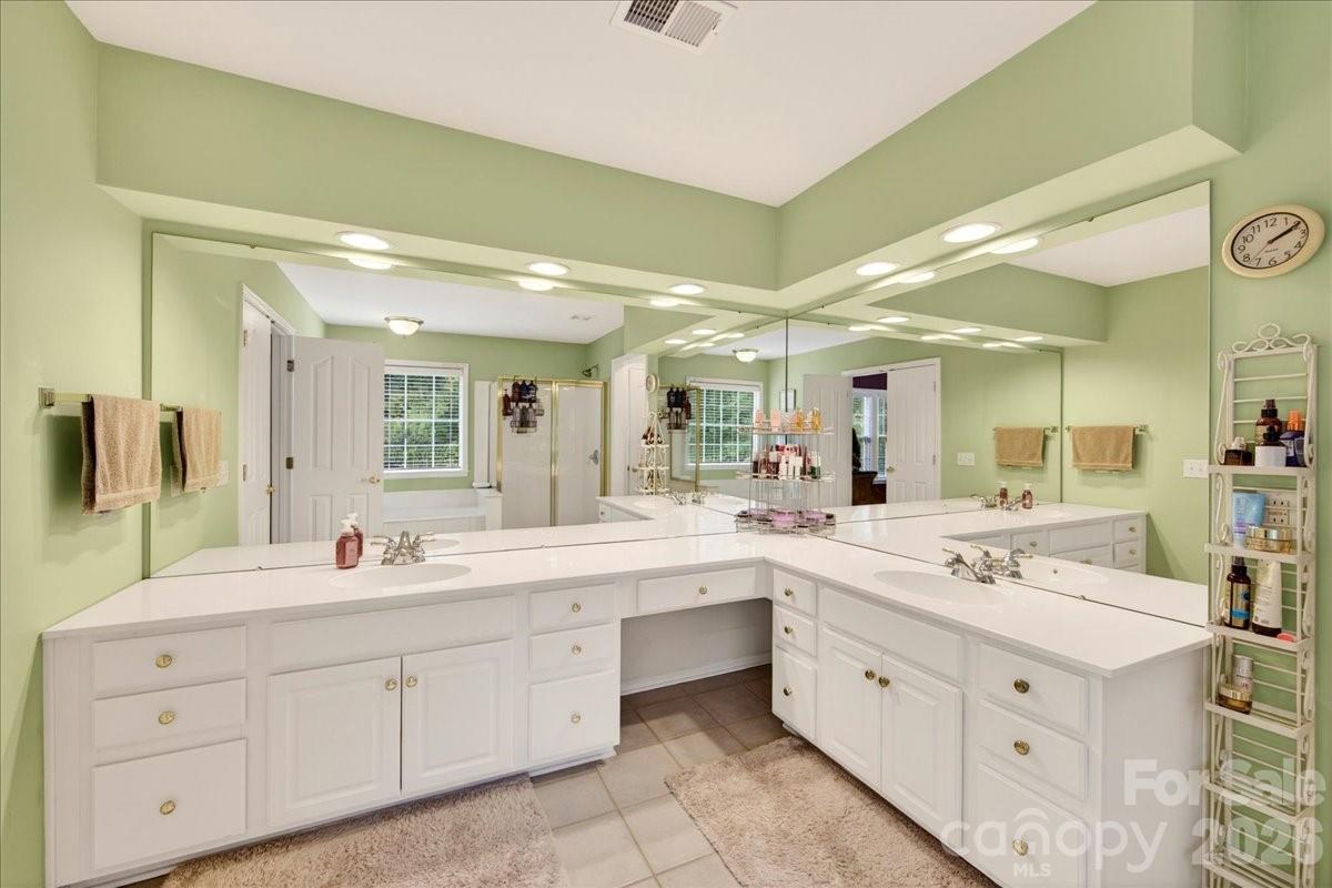 10604 Knight Castle Drive 60 Property Photo 33