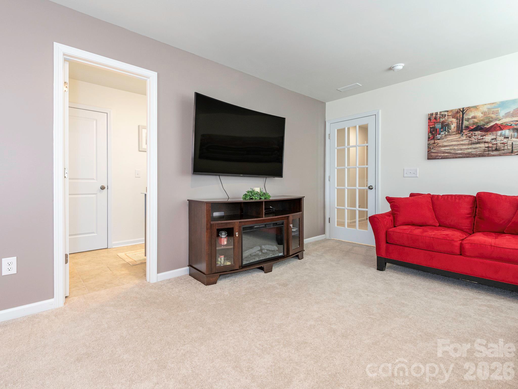 388 Kennerly Center Drive Property Photo 32