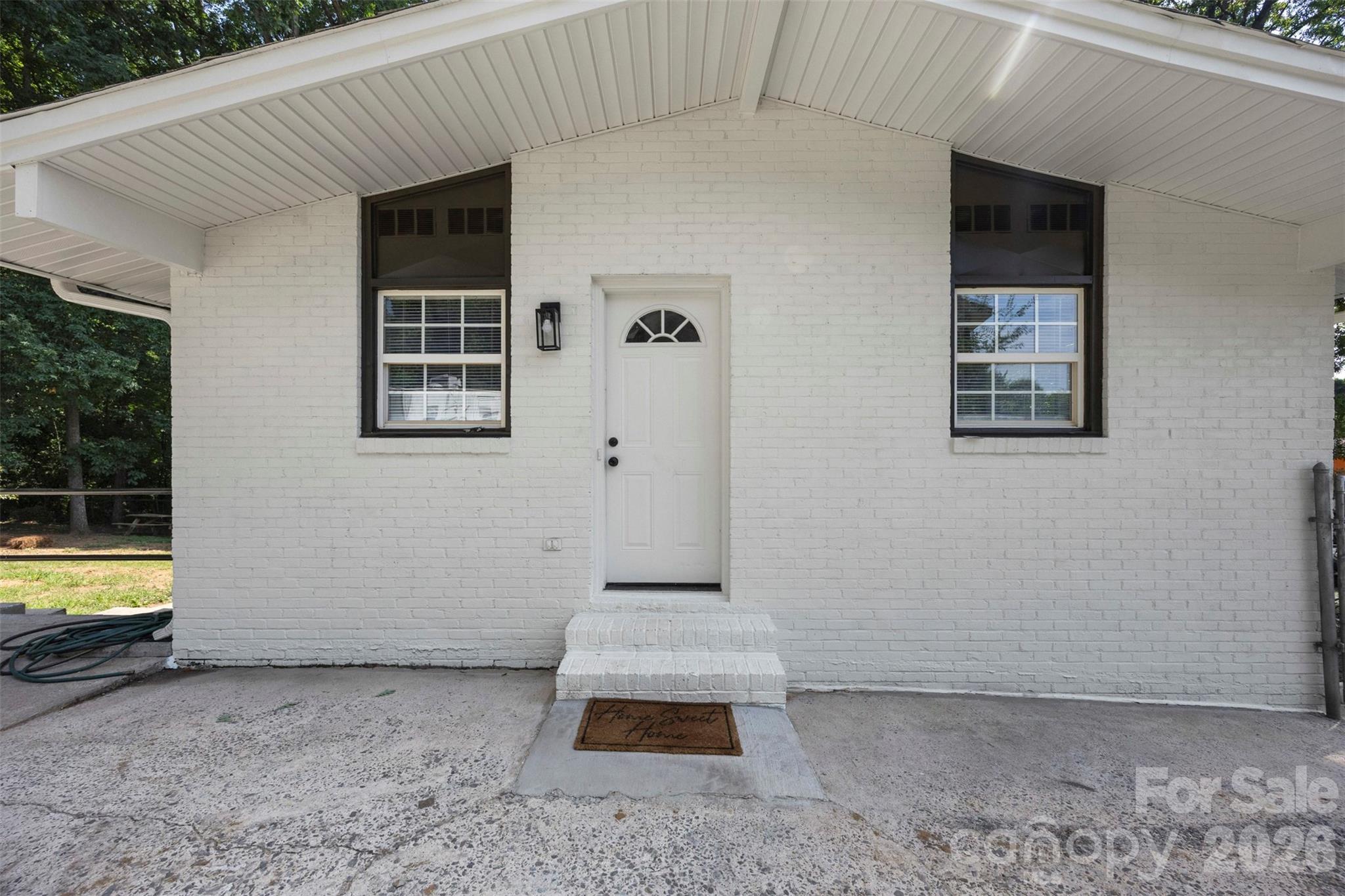 1047 White Plains Road Property Photo 34