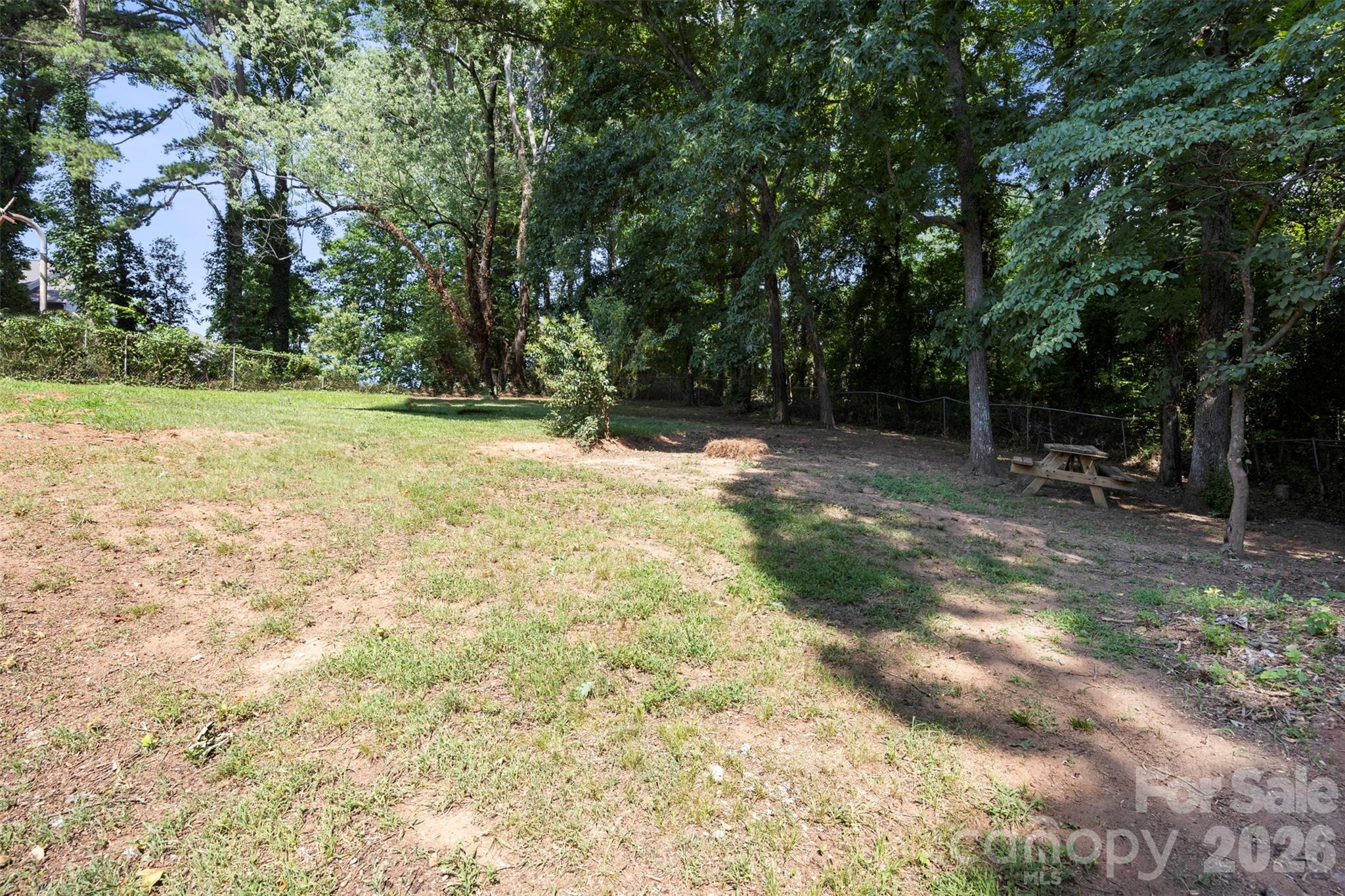 1047 White Plains Road Property Photo 35
