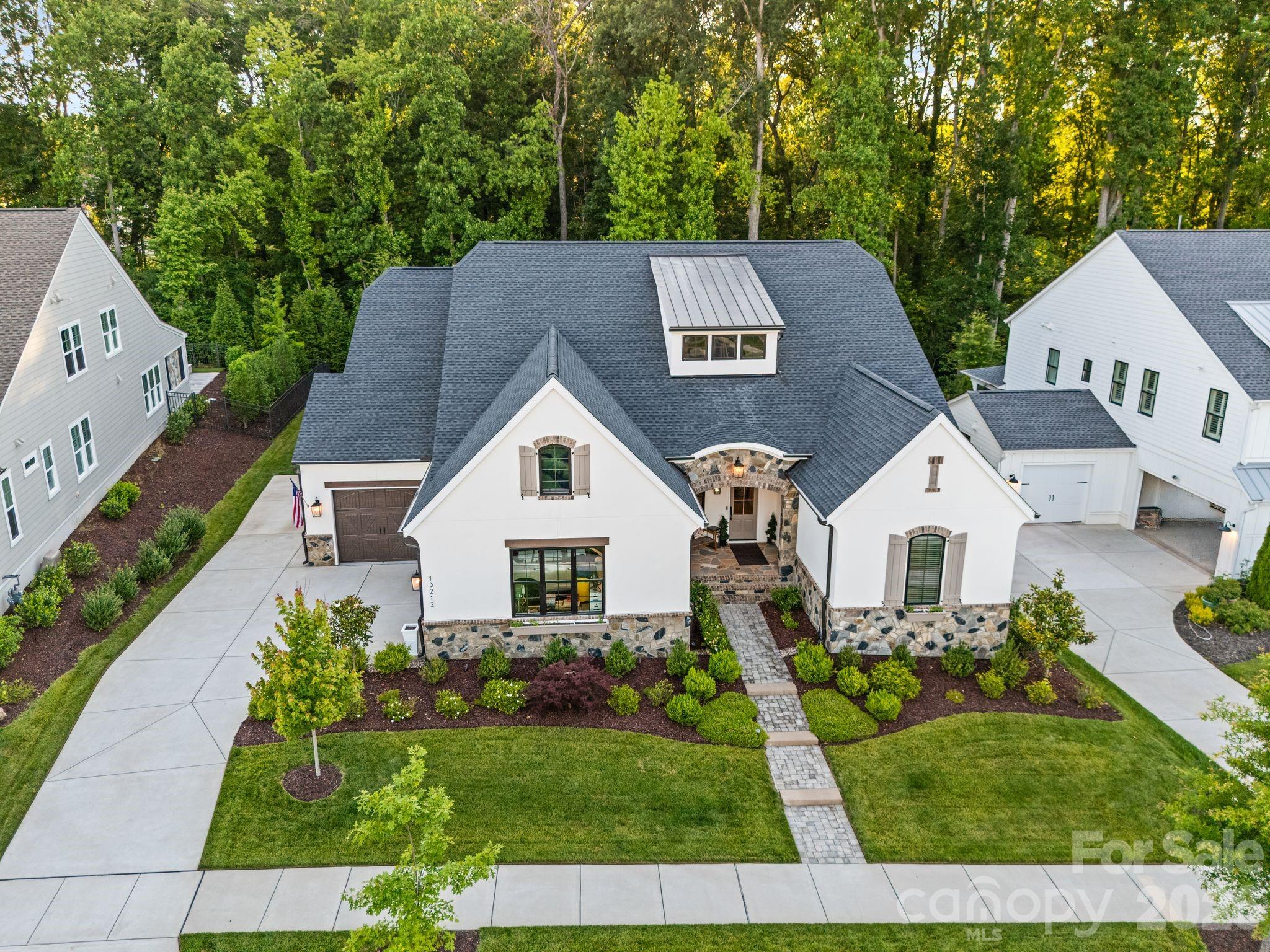 13212 Oak Farm Lane Property Photo 1