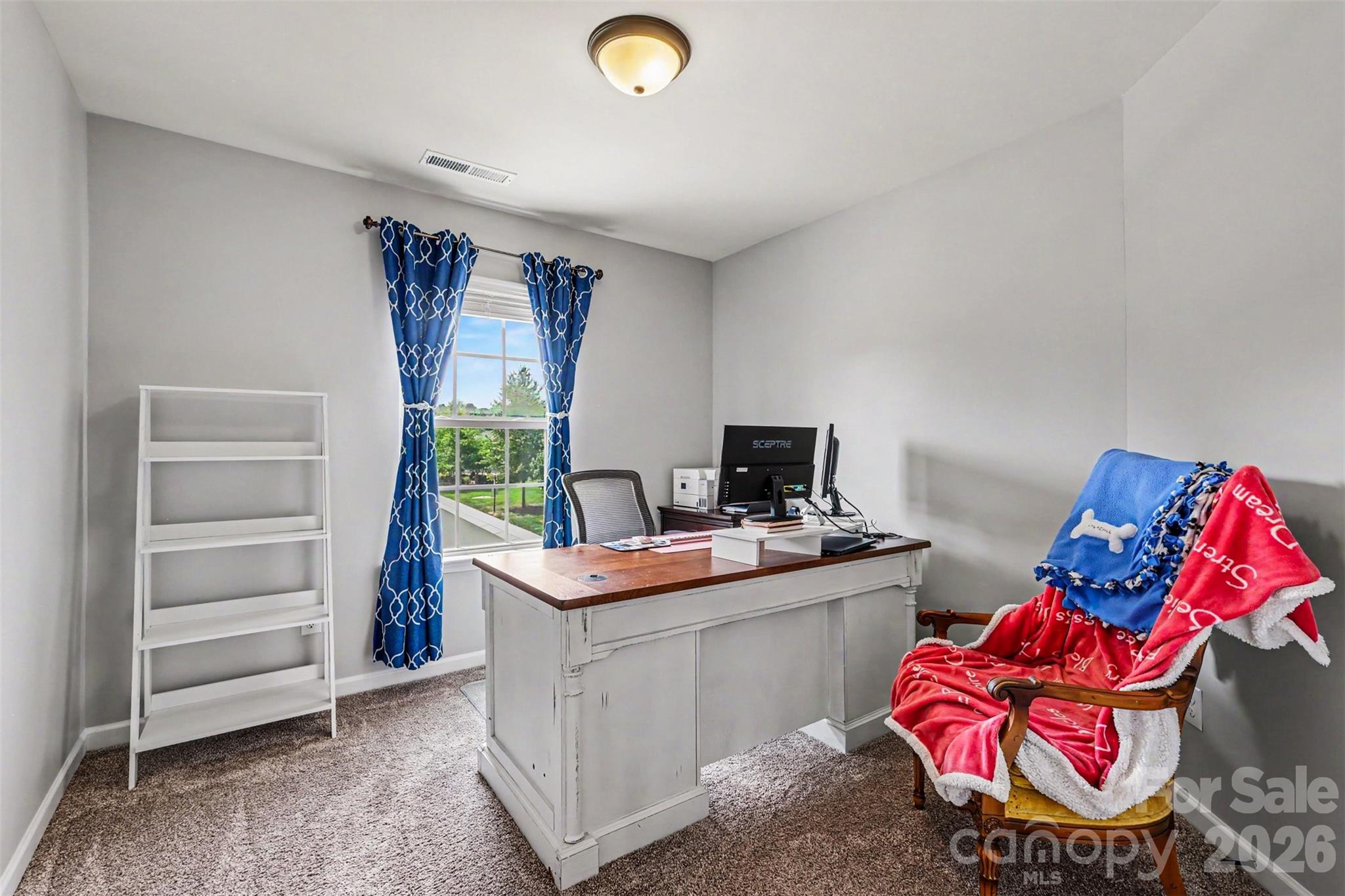 5012 Forest Hills Place Property Photo 12