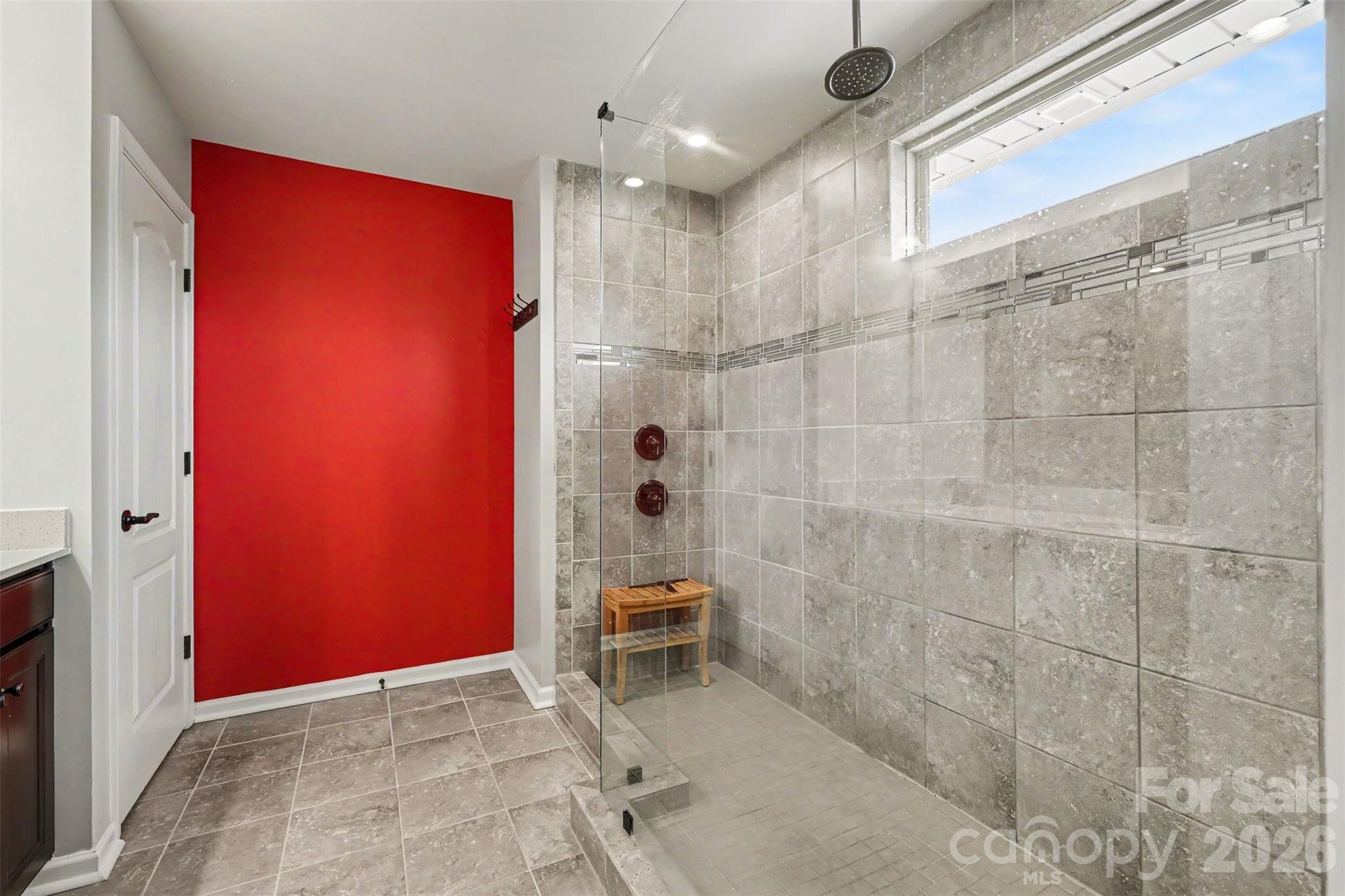 5012 Forest Hills Place Property Photo 18