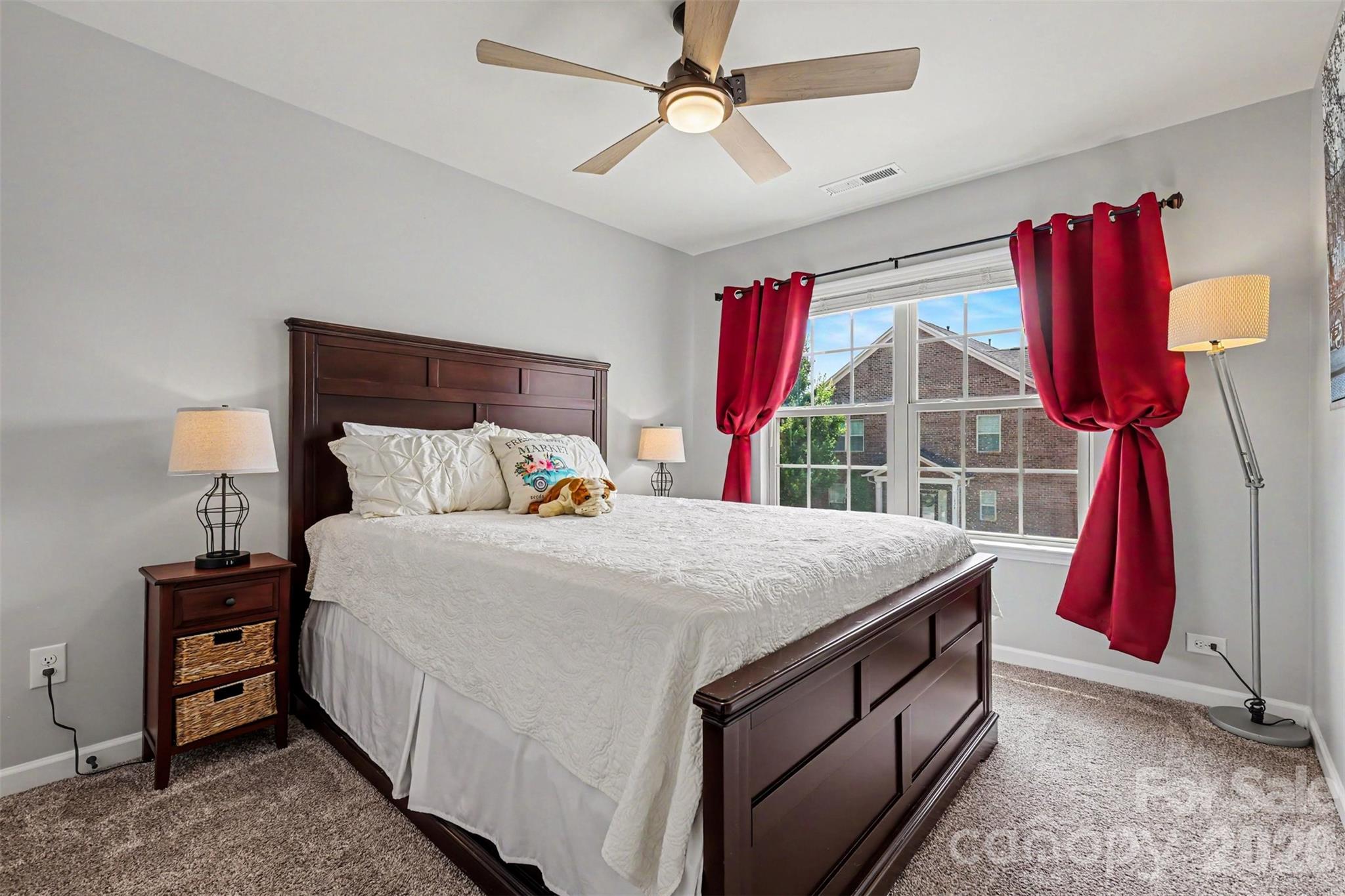 5012 Forest Hills Place Property Photo 20