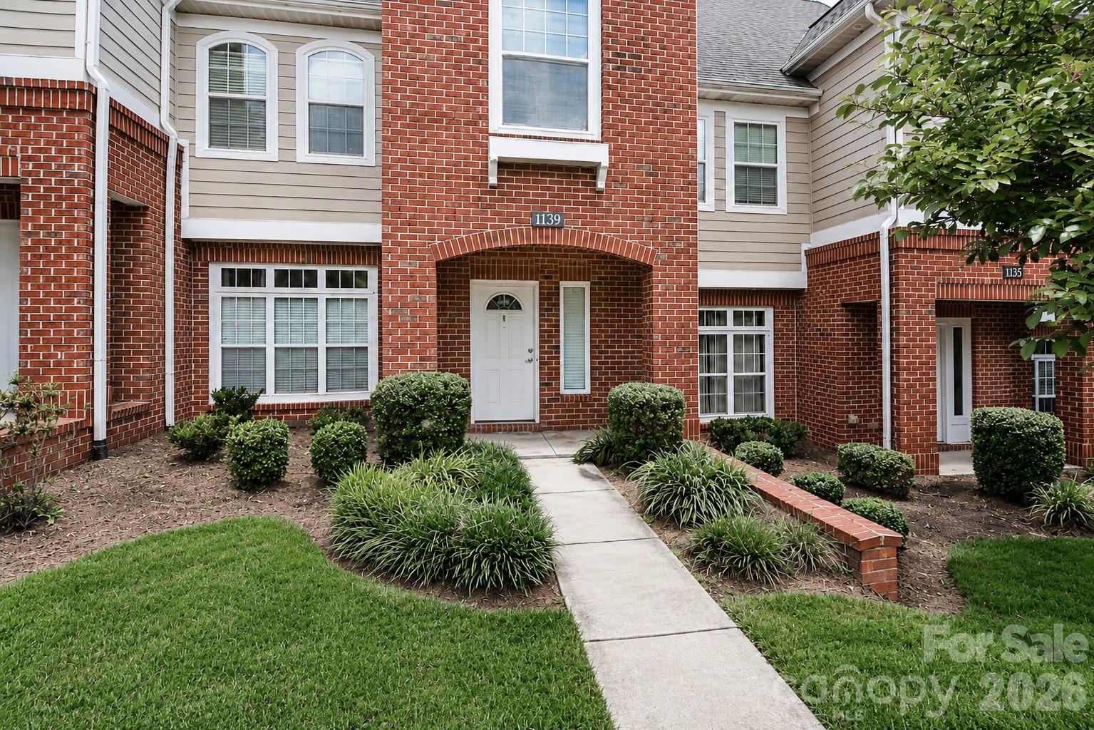 1139 Central Park Circle Property Photo 2
