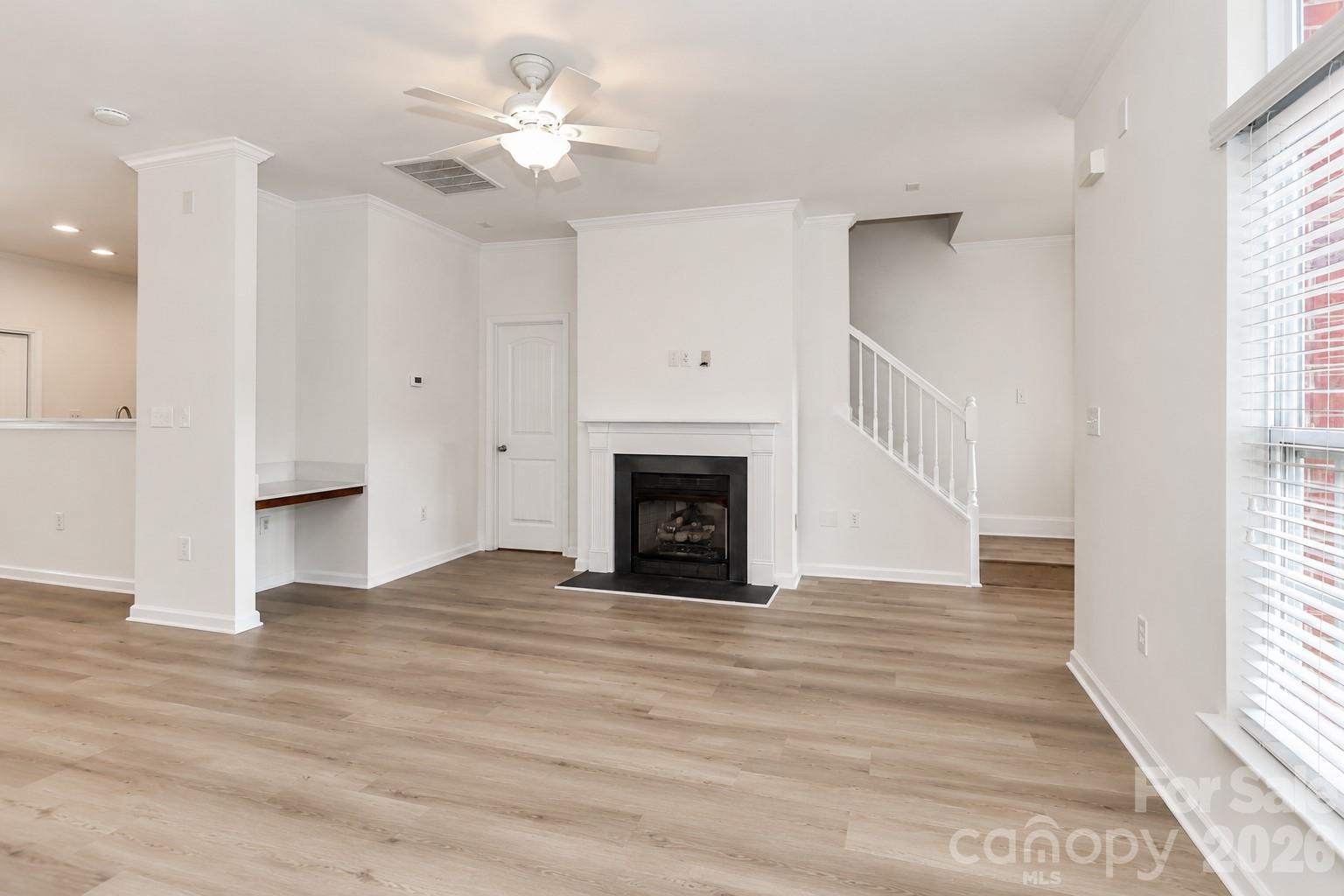 1139 Central Park Circle Property Photo 5