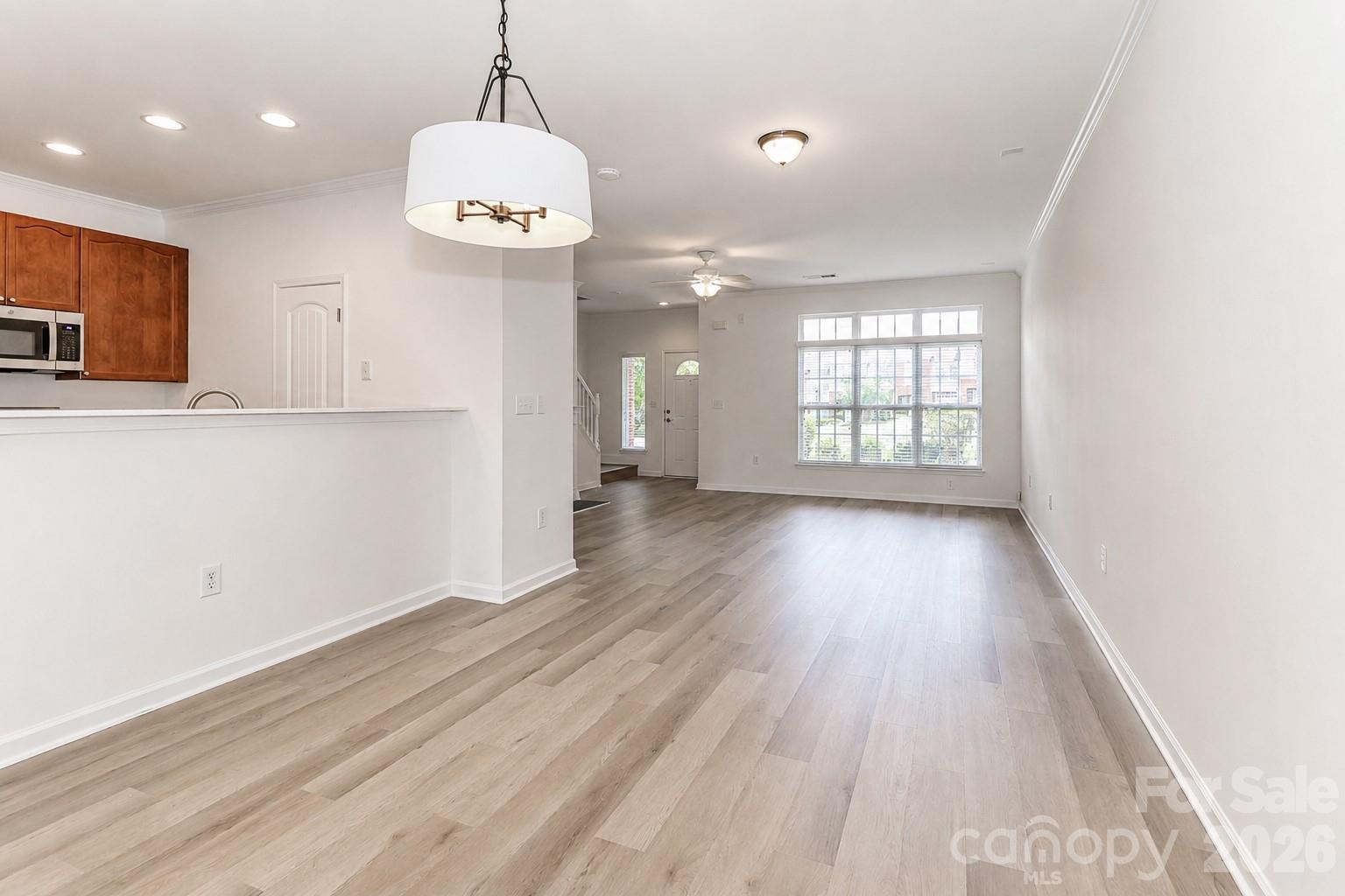 1139 Central Park Circle Property Photo 8