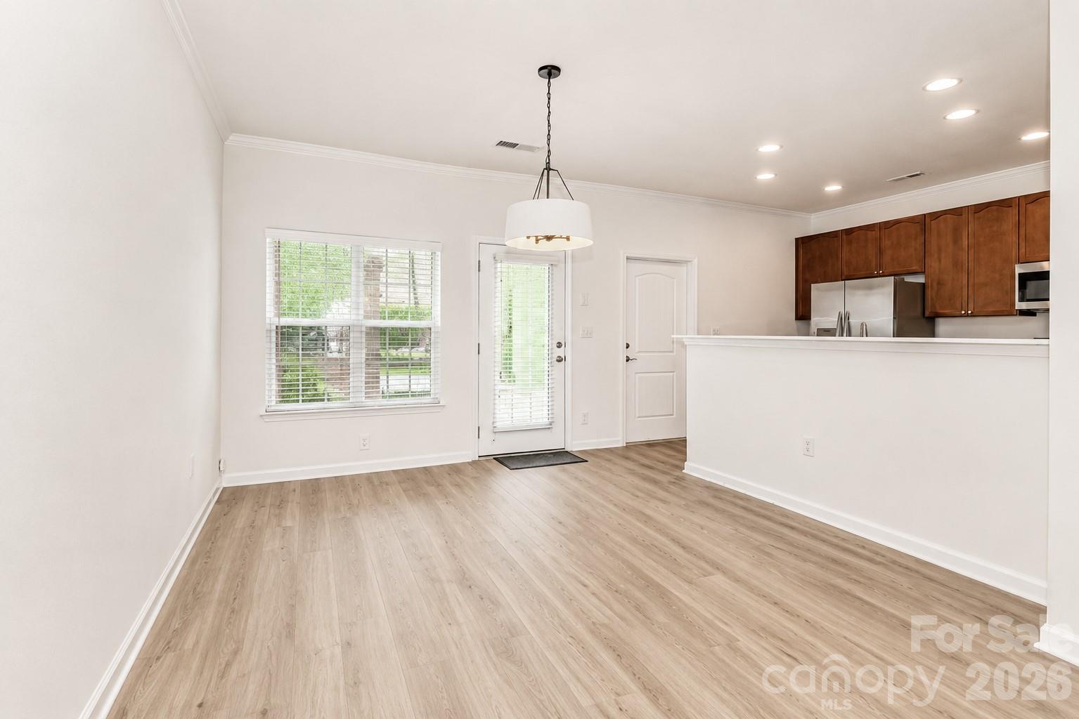 1139 Central Park Circle Property Photo 9