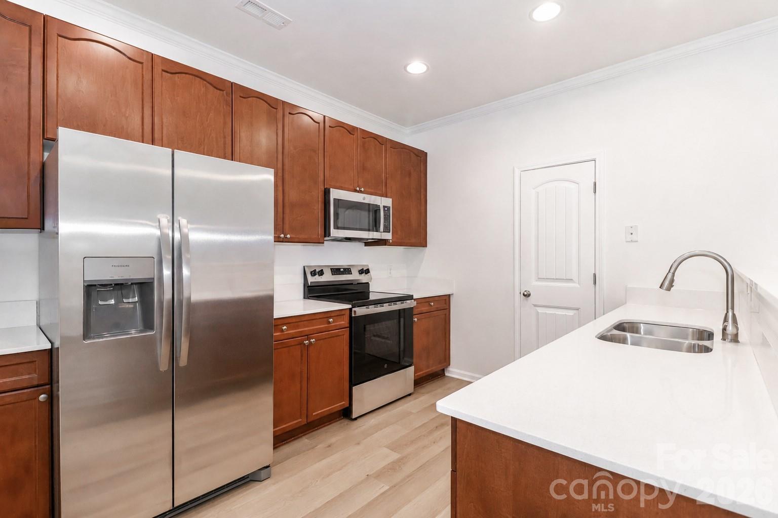 1139 Central Park Circle Property Photo 12