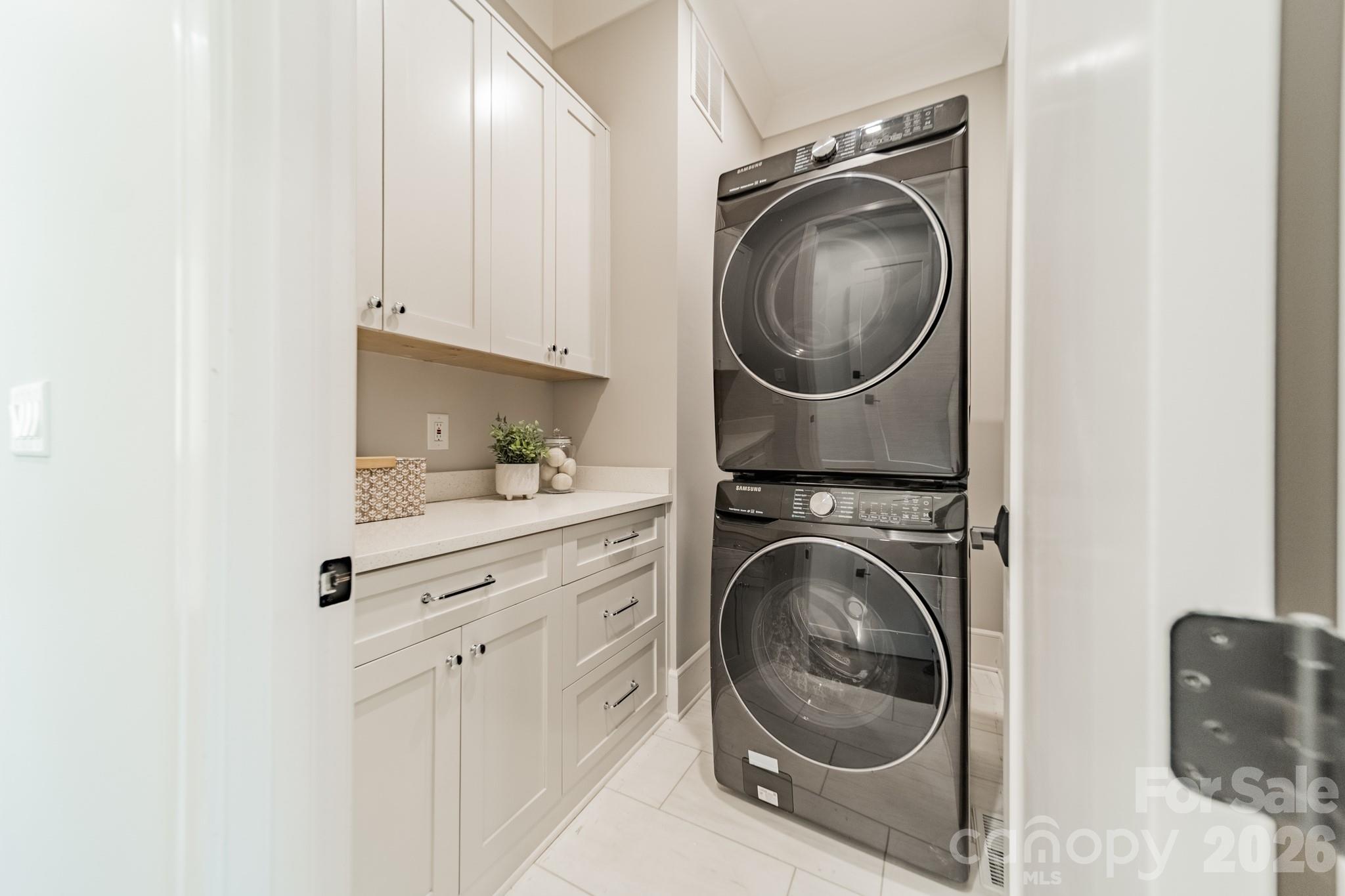 19053 Double Eagle Drive Property Photo 22