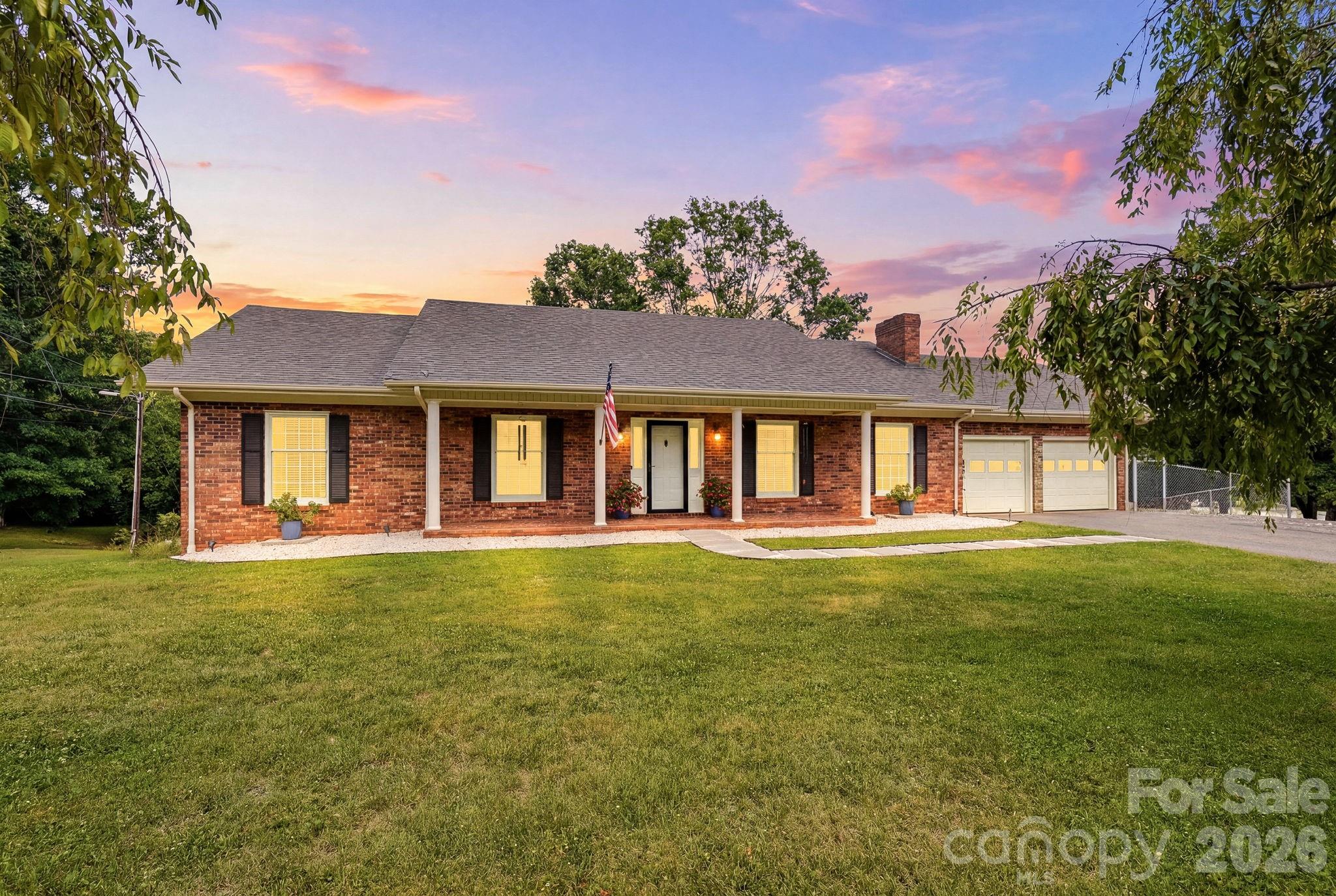 1692 Pads Road Property Photo 4
