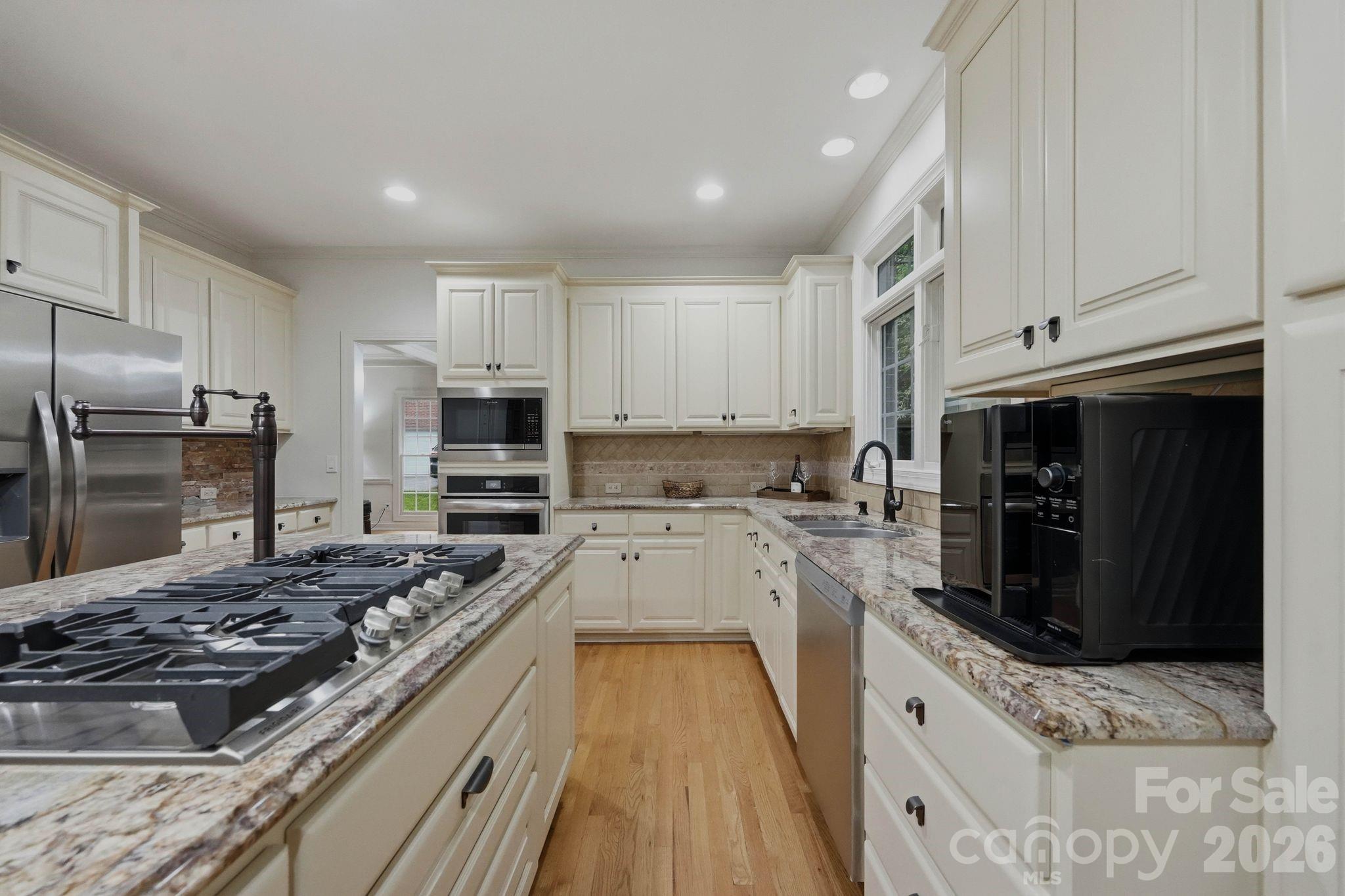 12529 Preservation Pointe Drive Property Photo 2