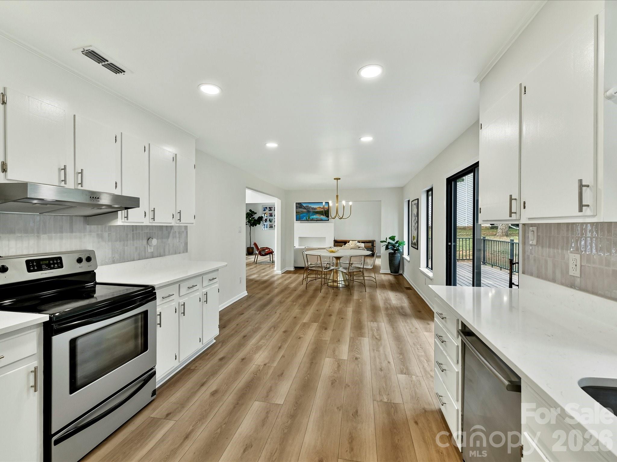 7908 Serendipity Lane Property Photo 11