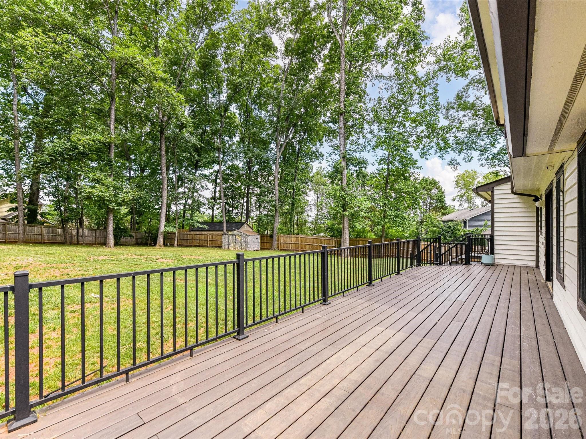 7908 Serendipity Lane Property Photo 30