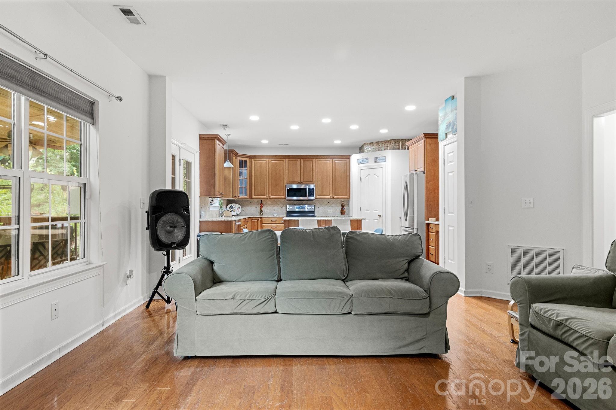 8357 Bampton Drive Property Photo 9