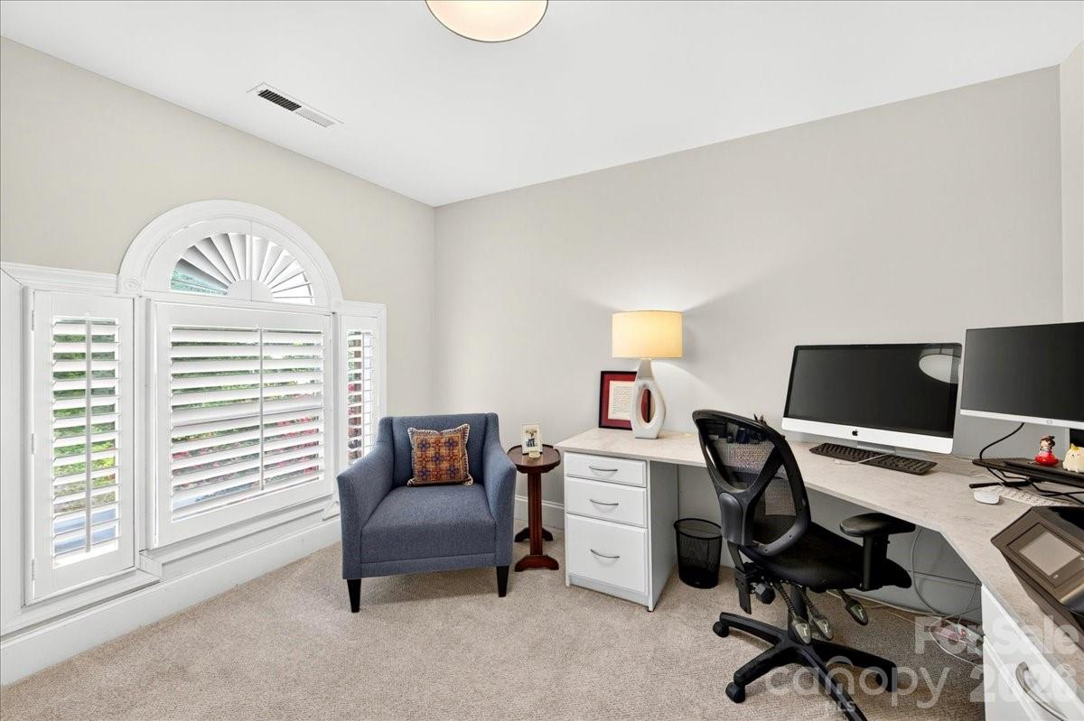 6784 Lynrose Court Property Photo 31