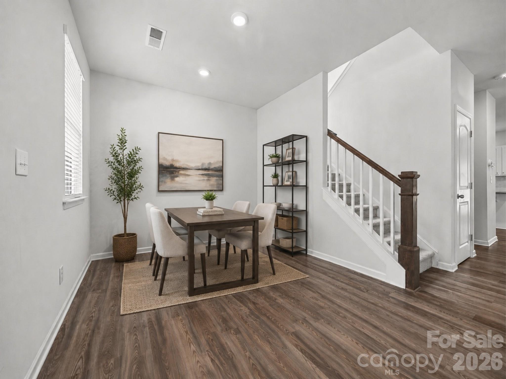 2225 Sussex Road Property Photo 5