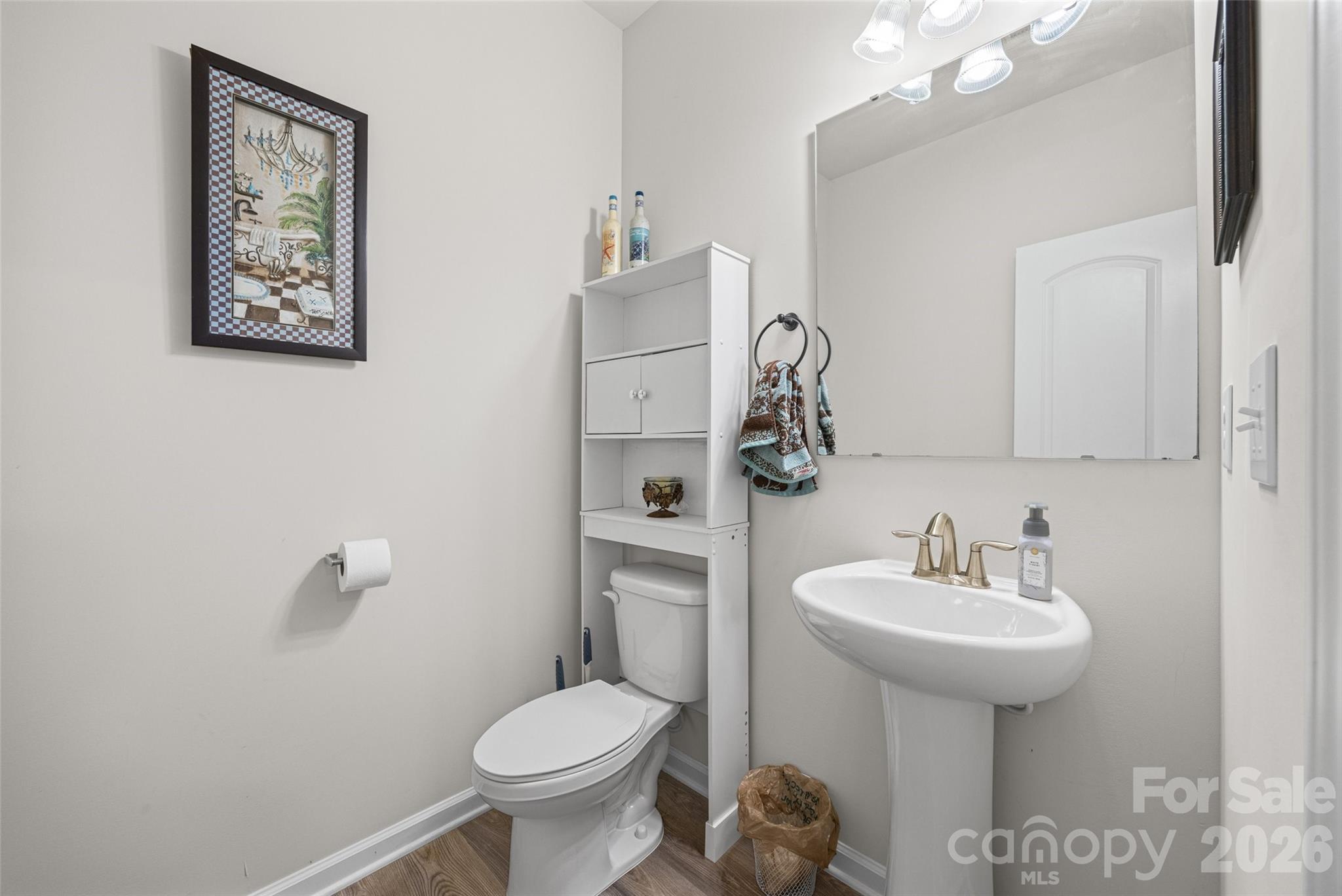 2225 Sussex Road Property Photo 8