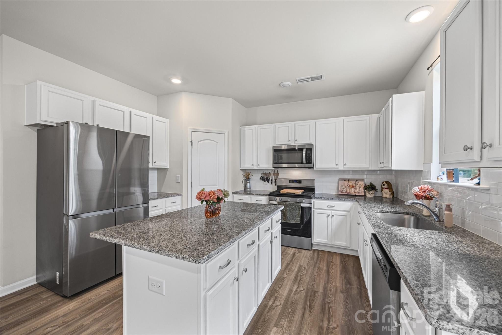2225 Sussex Road Property Photo 13
