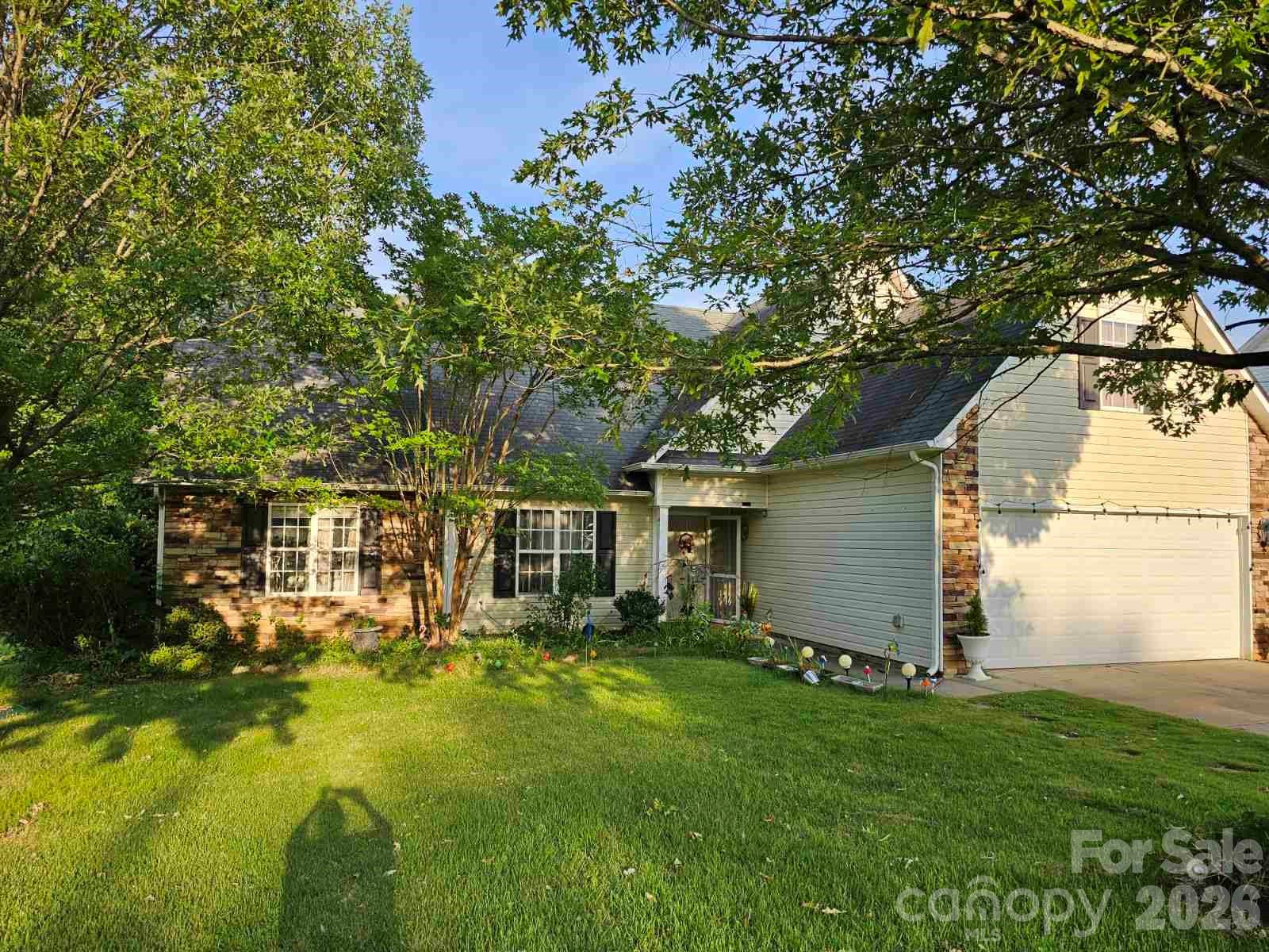 3136 Blueberry Drive Property Photo 1