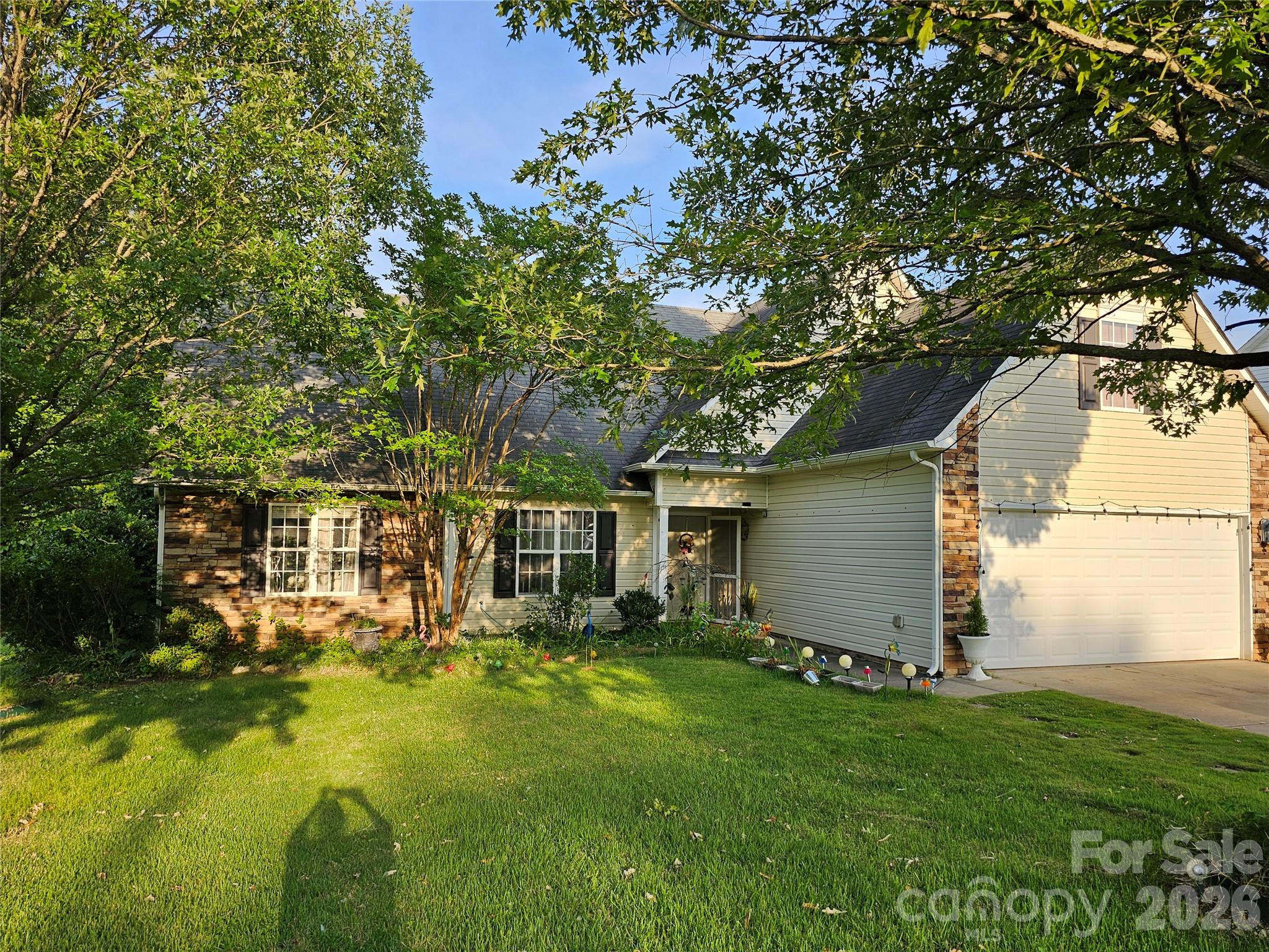 3136 Blueberry Drive Property Photo 4