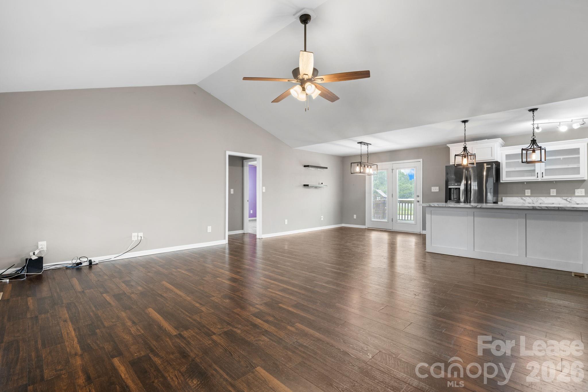 2407 Dellinger Drive Property Photo 2