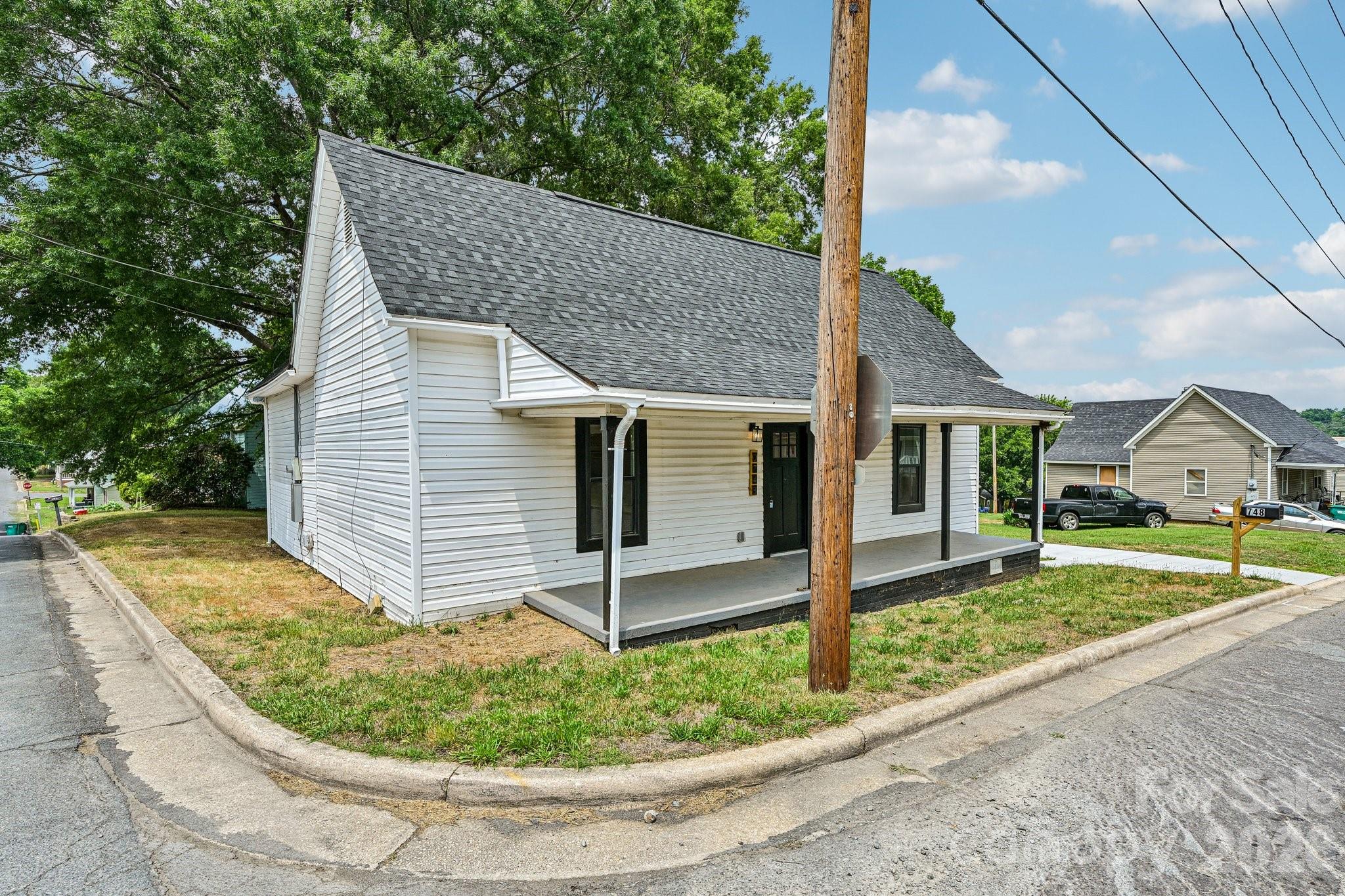 748 Efird Street Property Photo 23