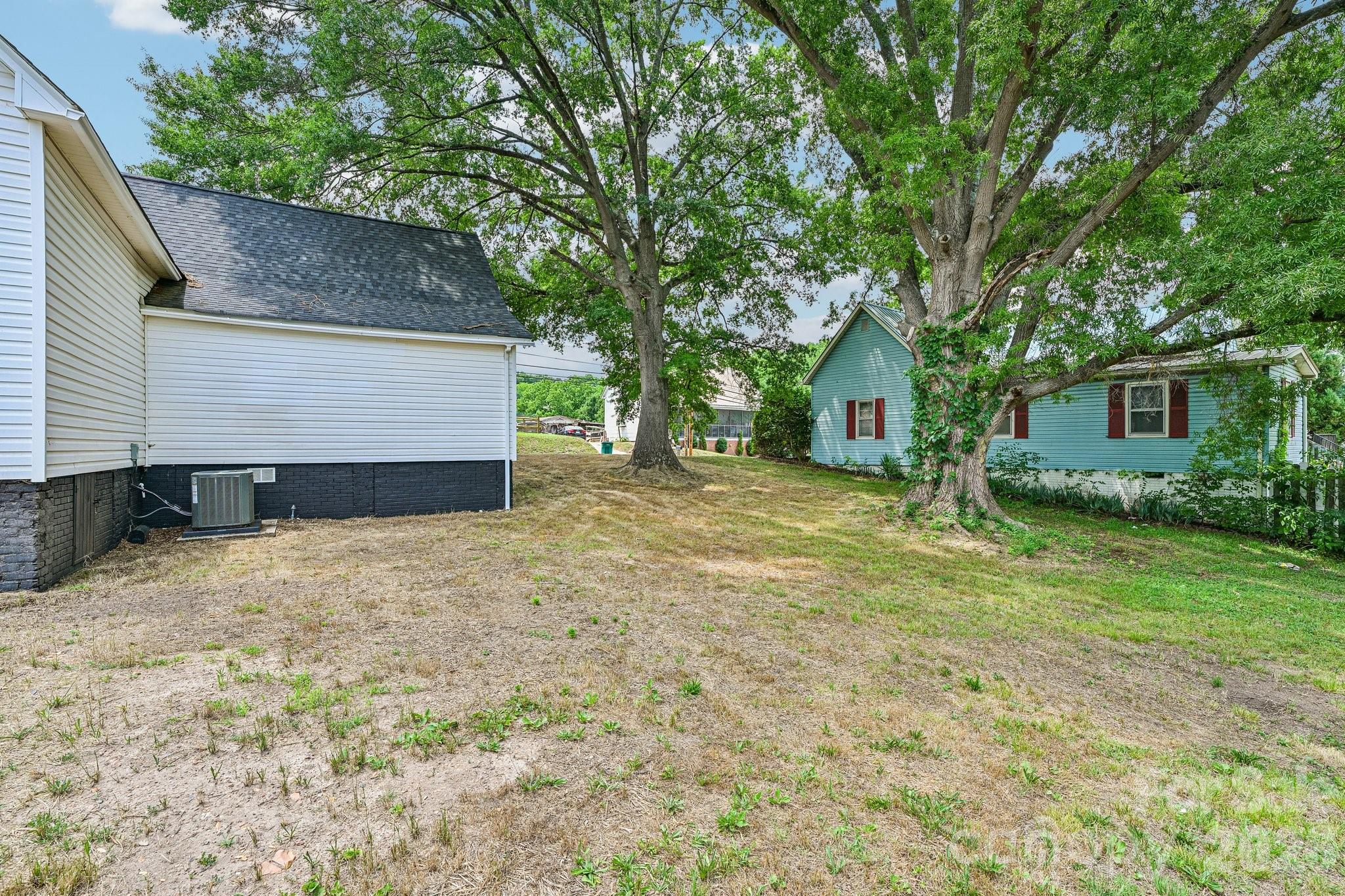 748 Efird Street Property Photo 28