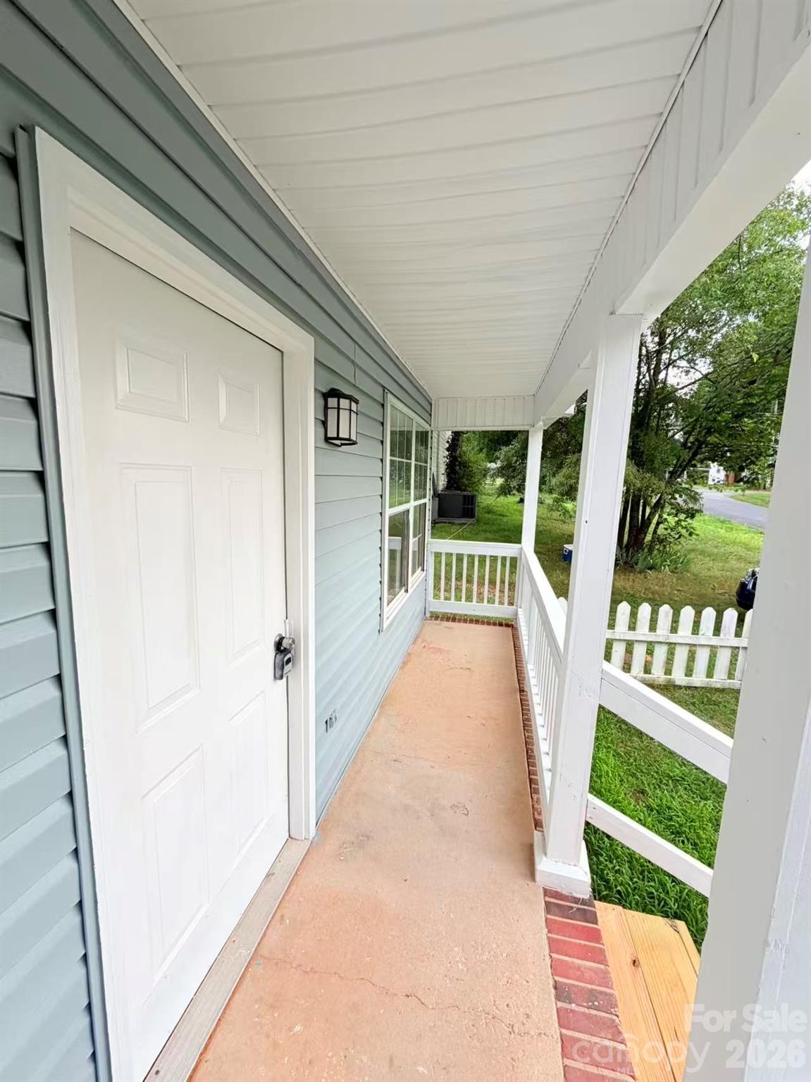 2200 Brookside Avenue Property Photo 3