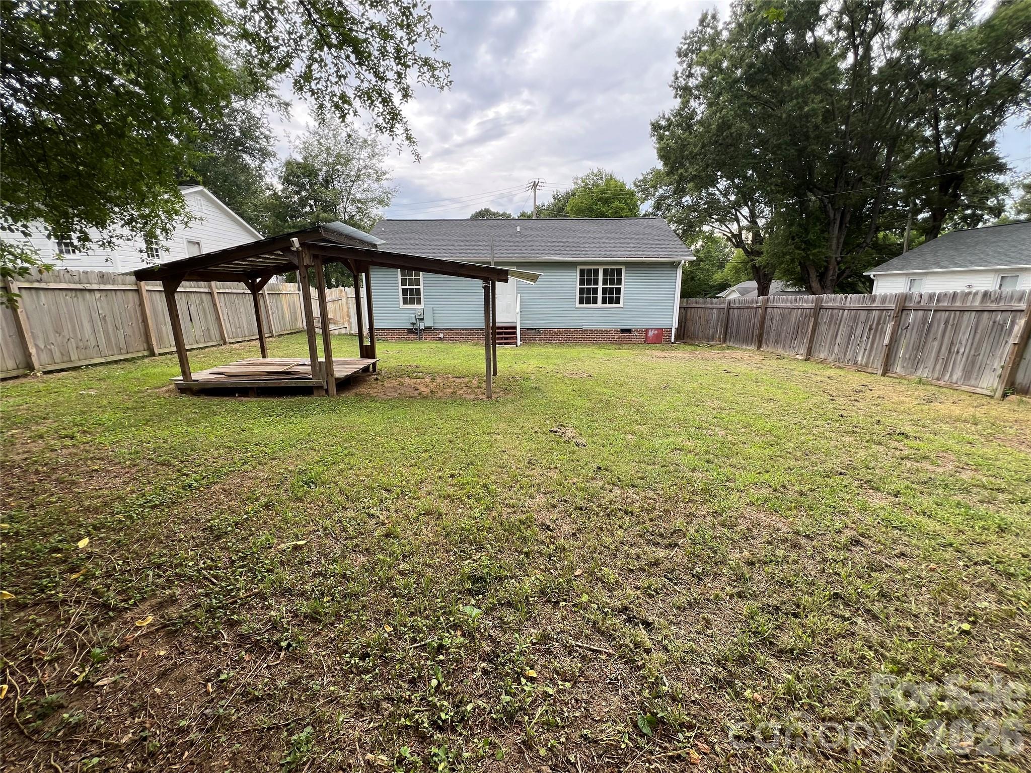 2200 Brookside Avenue Property Photo 6