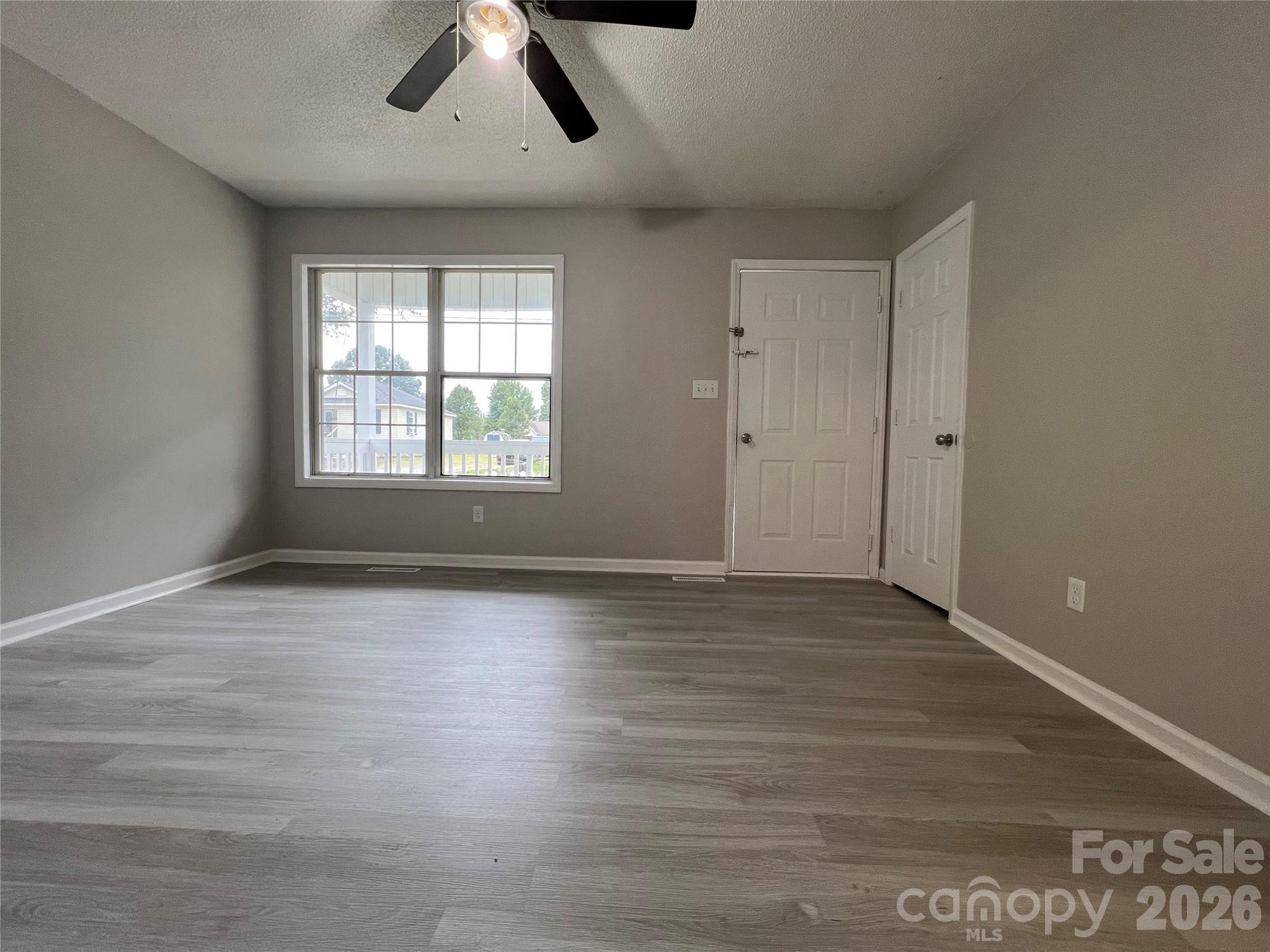 2200 Brookside Avenue Property Photo 8