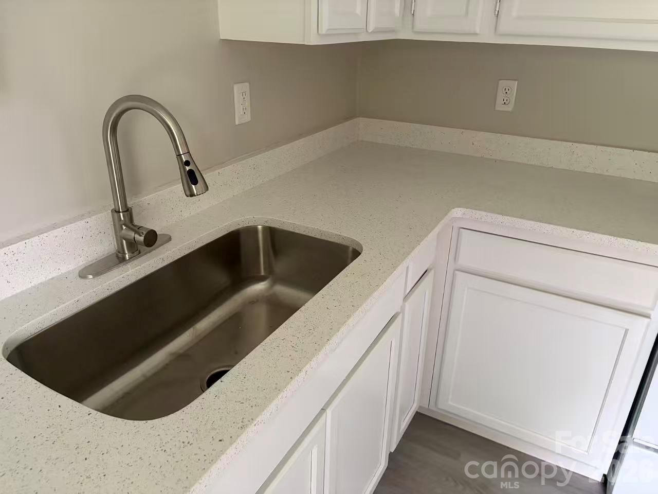 2200 Brookside Avenue Property Photo 16