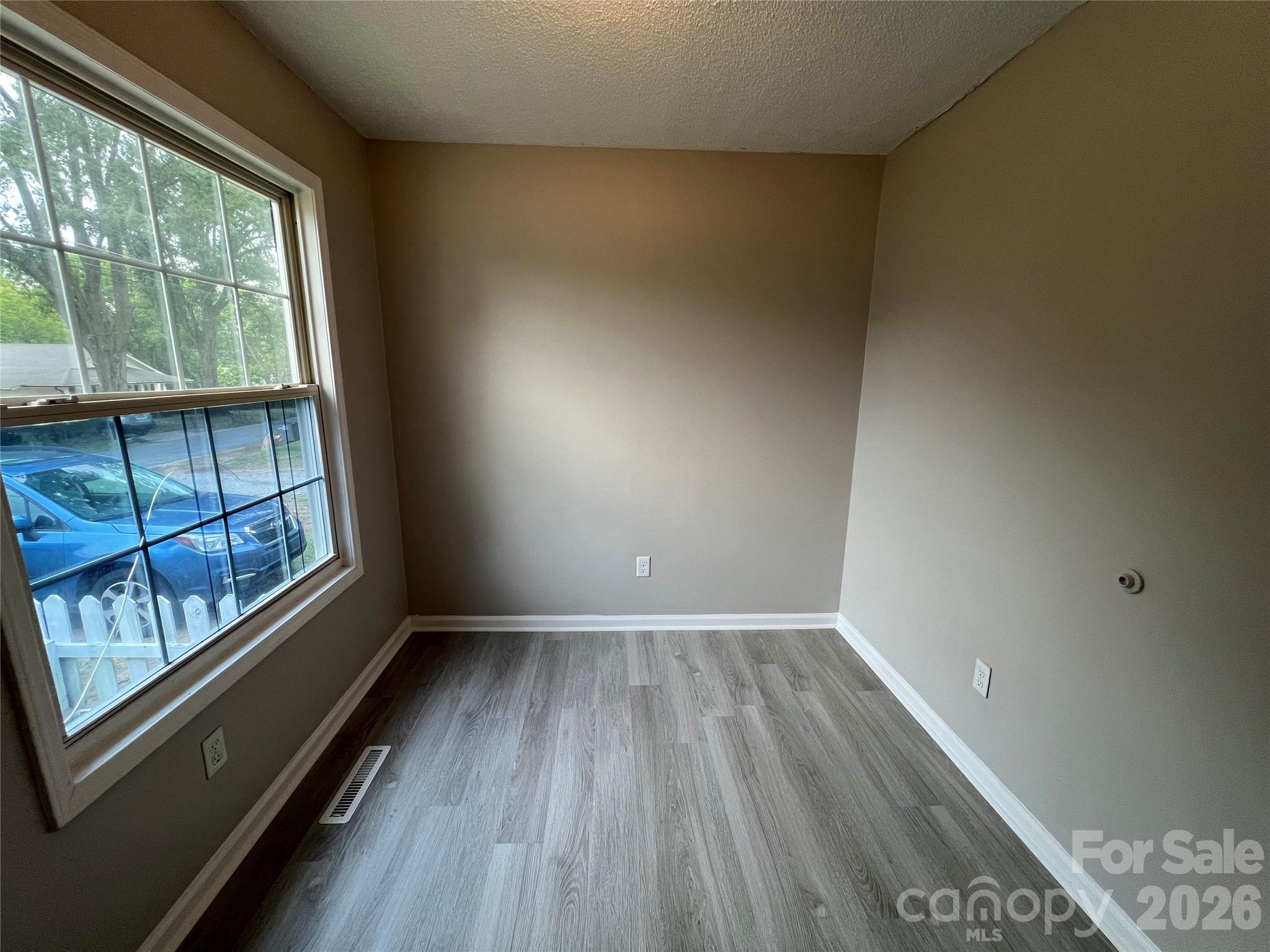 2200 Brookside Avenue Property Photo 26