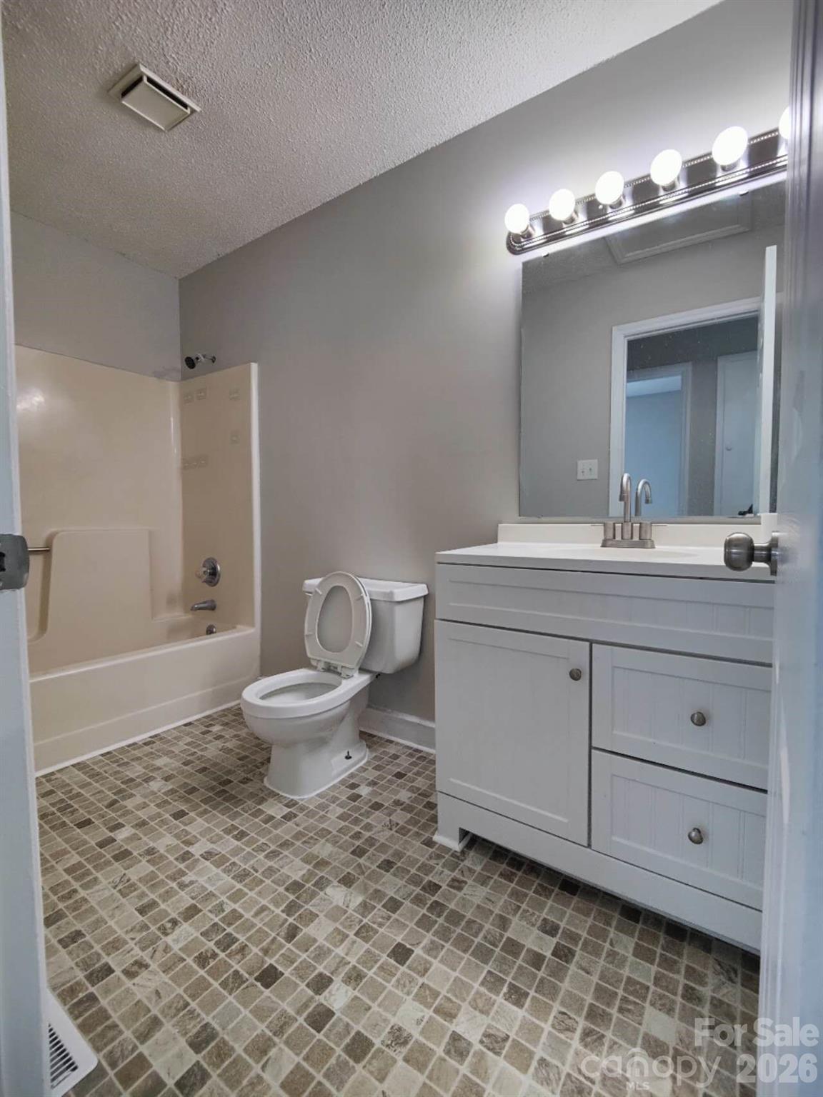 2200 Brookside Avenue Property Photo 29
