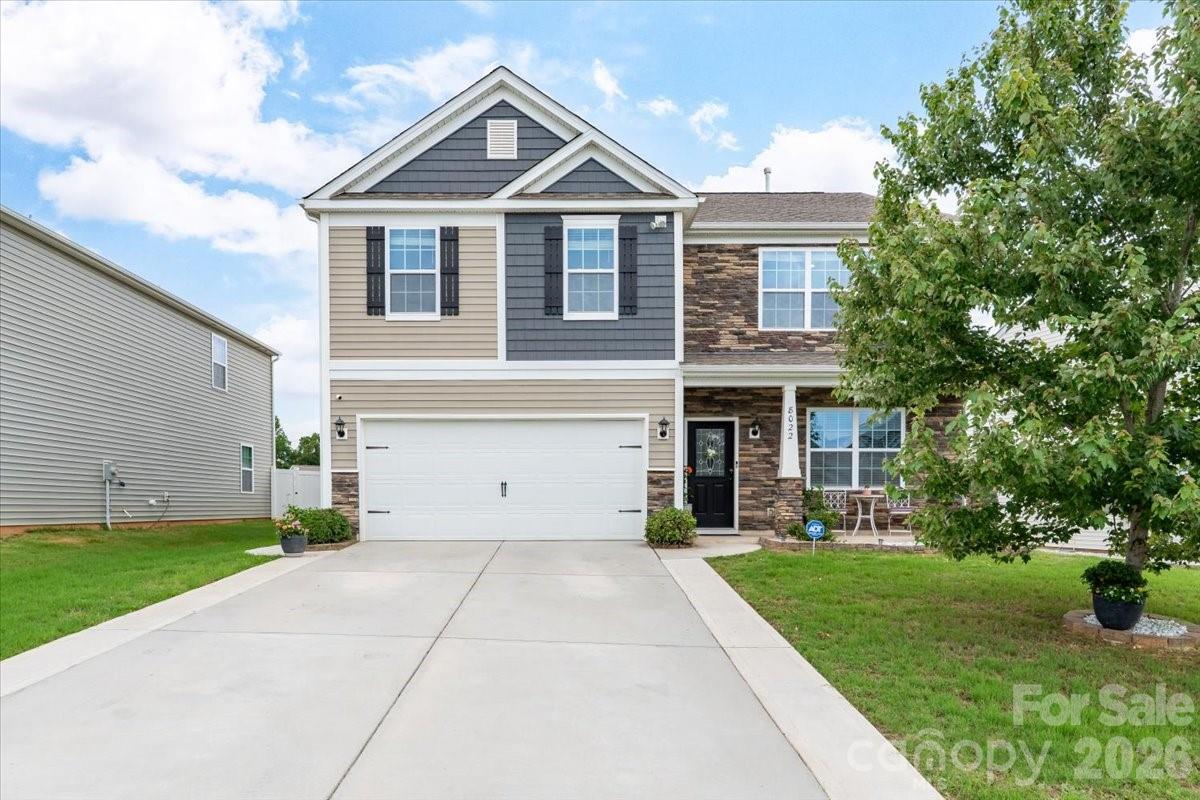 8022 Rowling Drive Property Photo 1