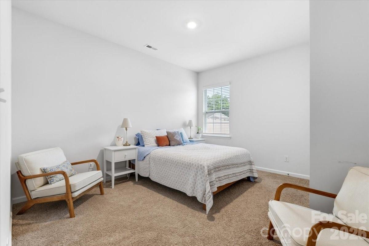 8022 Rowling Drive Property Photo 15