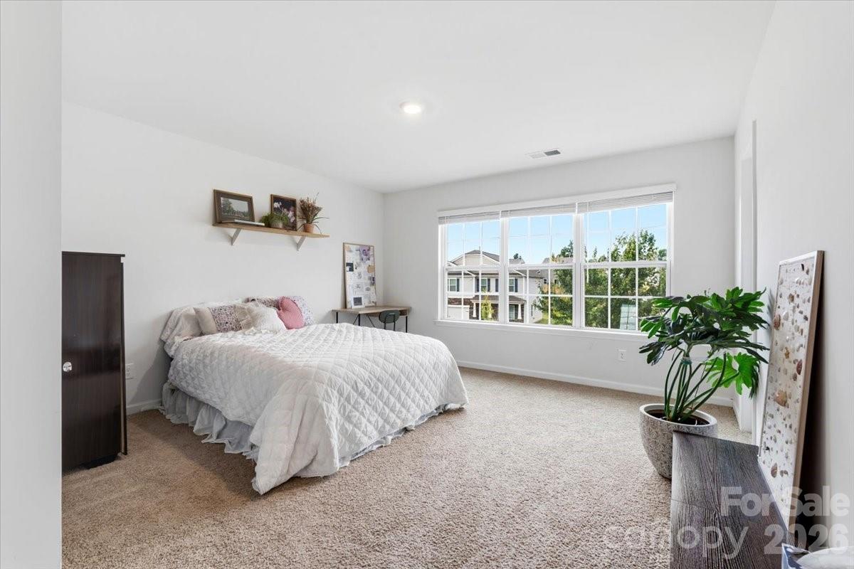 8022 Rowling Drive Property Photo 18