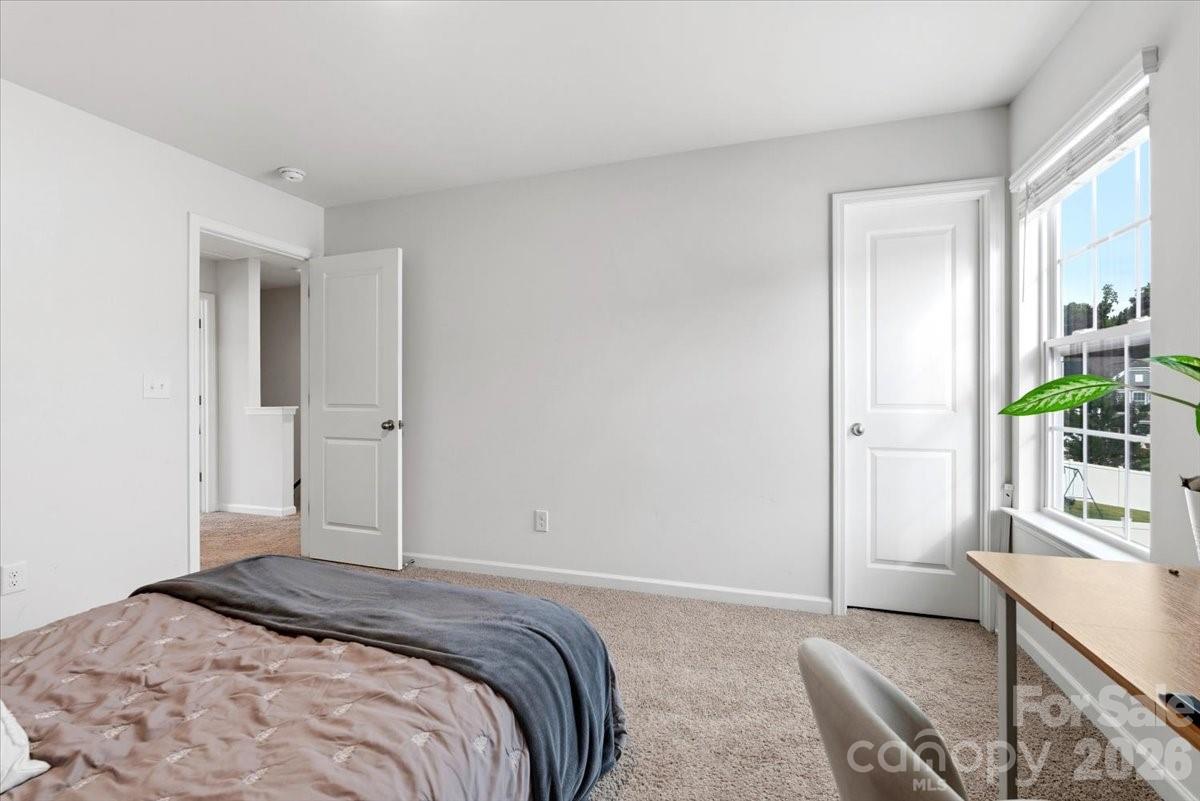 8022 Rowling Drive Property Photo 20