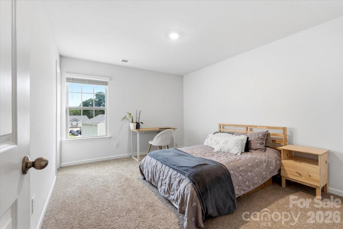 8022 Rowling Drive Property Photo 21