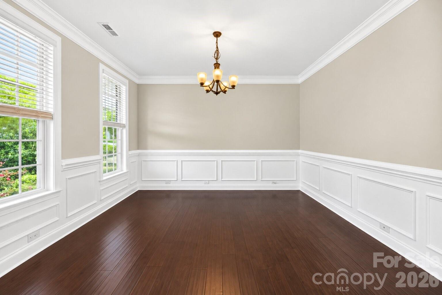 1518 Fieldwood Drive Property Photo 5