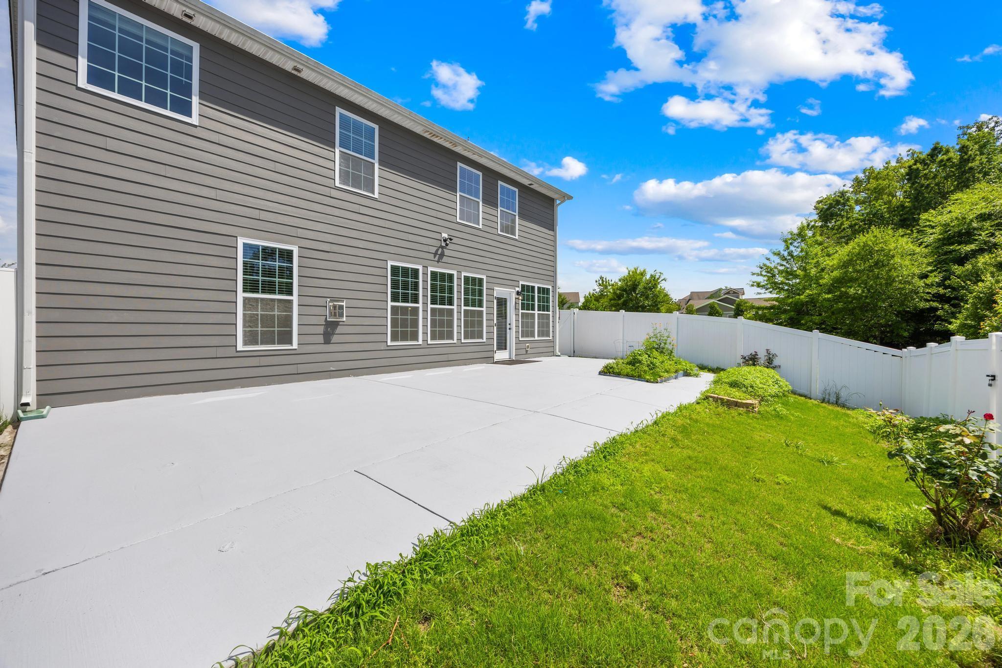 1518 Fieldwood Drive Property Photo 37