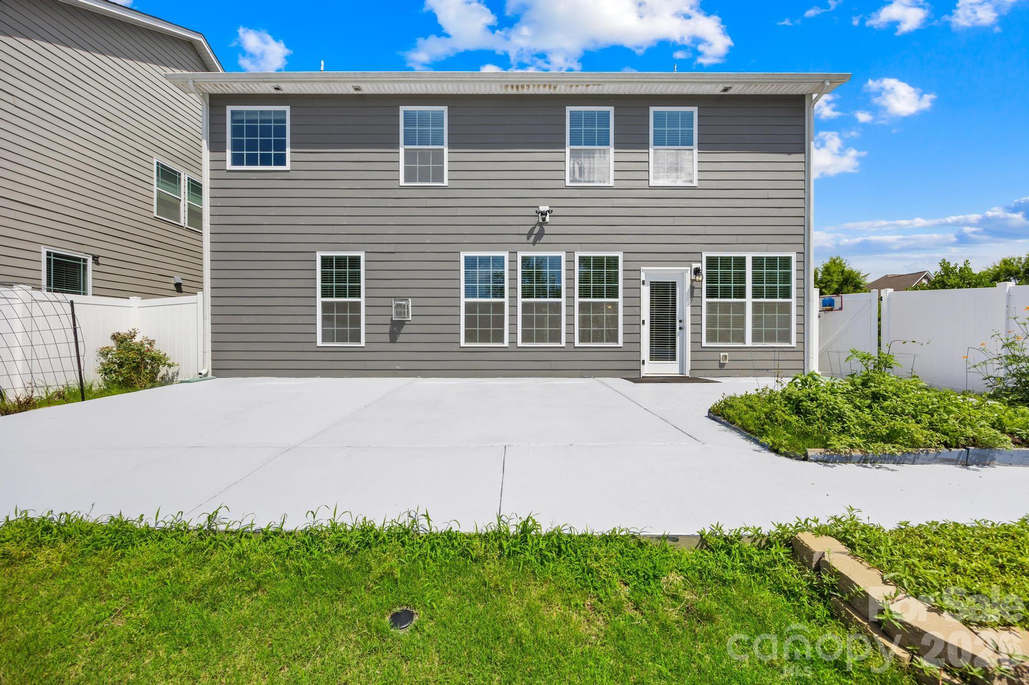 1518 Fieldwood Drive Property Photo 38