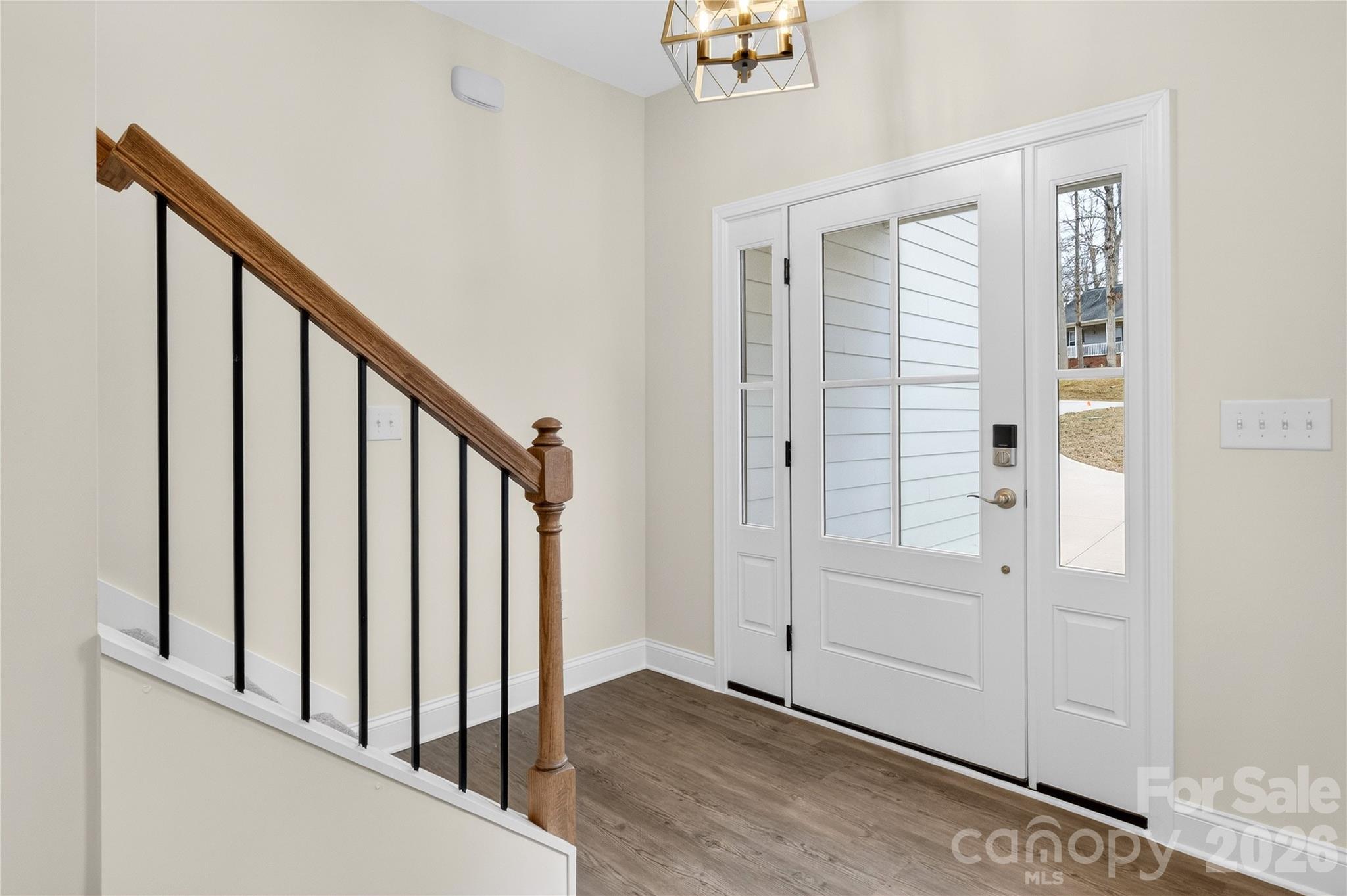 229 Shenandoah Loop Property Photo 4