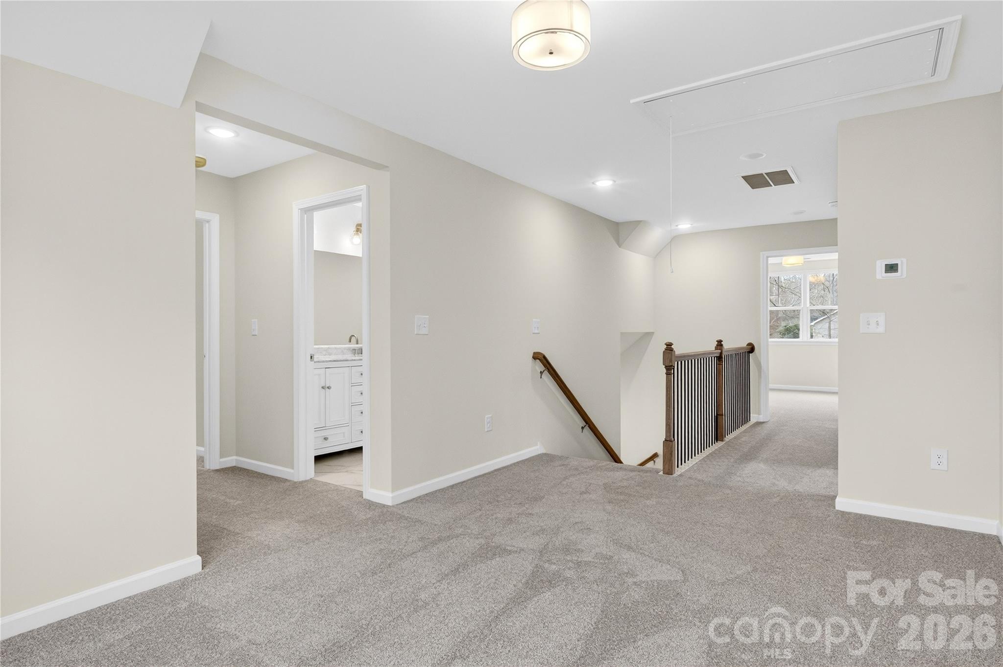 229 Shenandoah Loop Property Photo 5