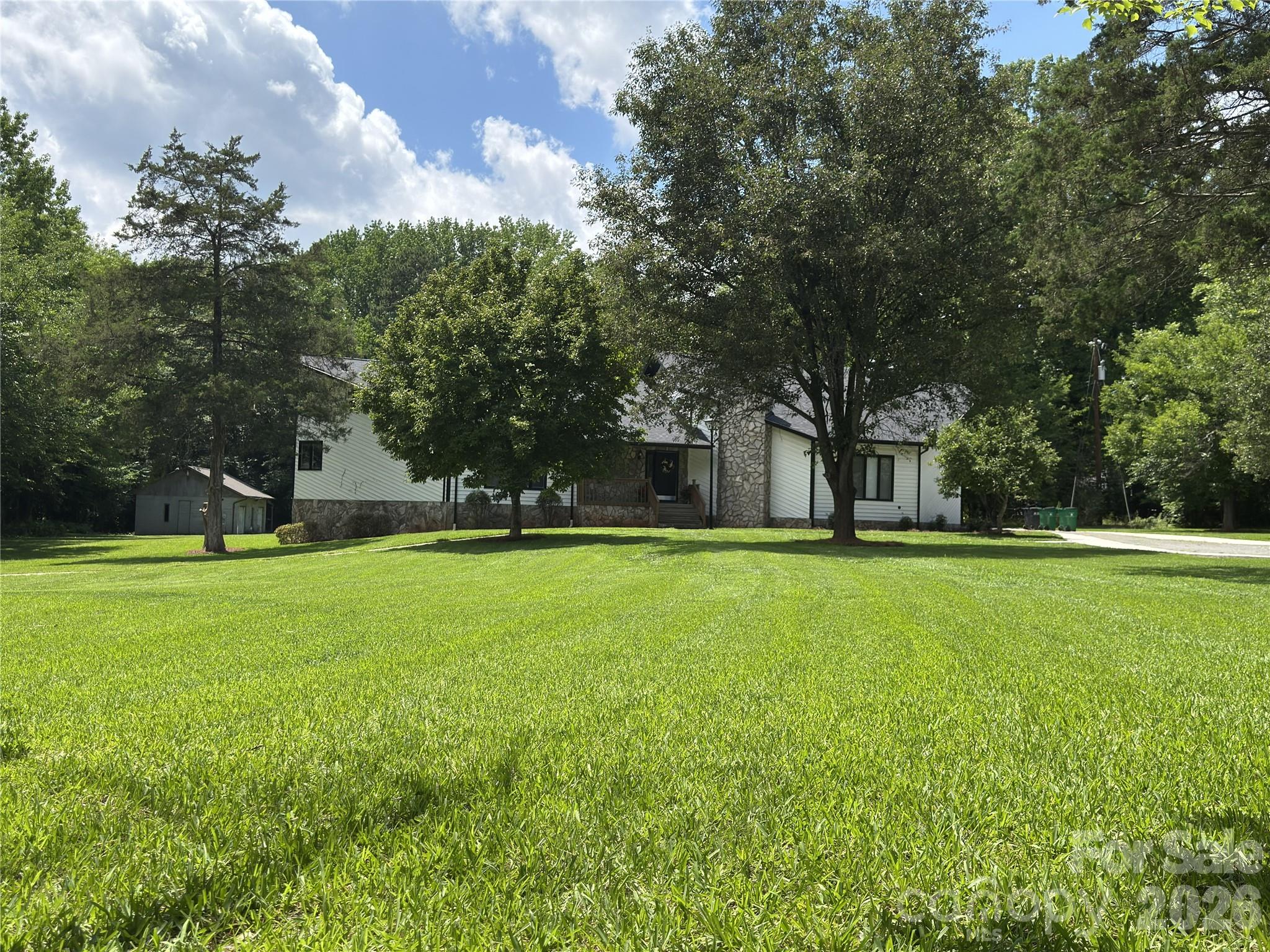 7825 Plott Road Property Photo 4