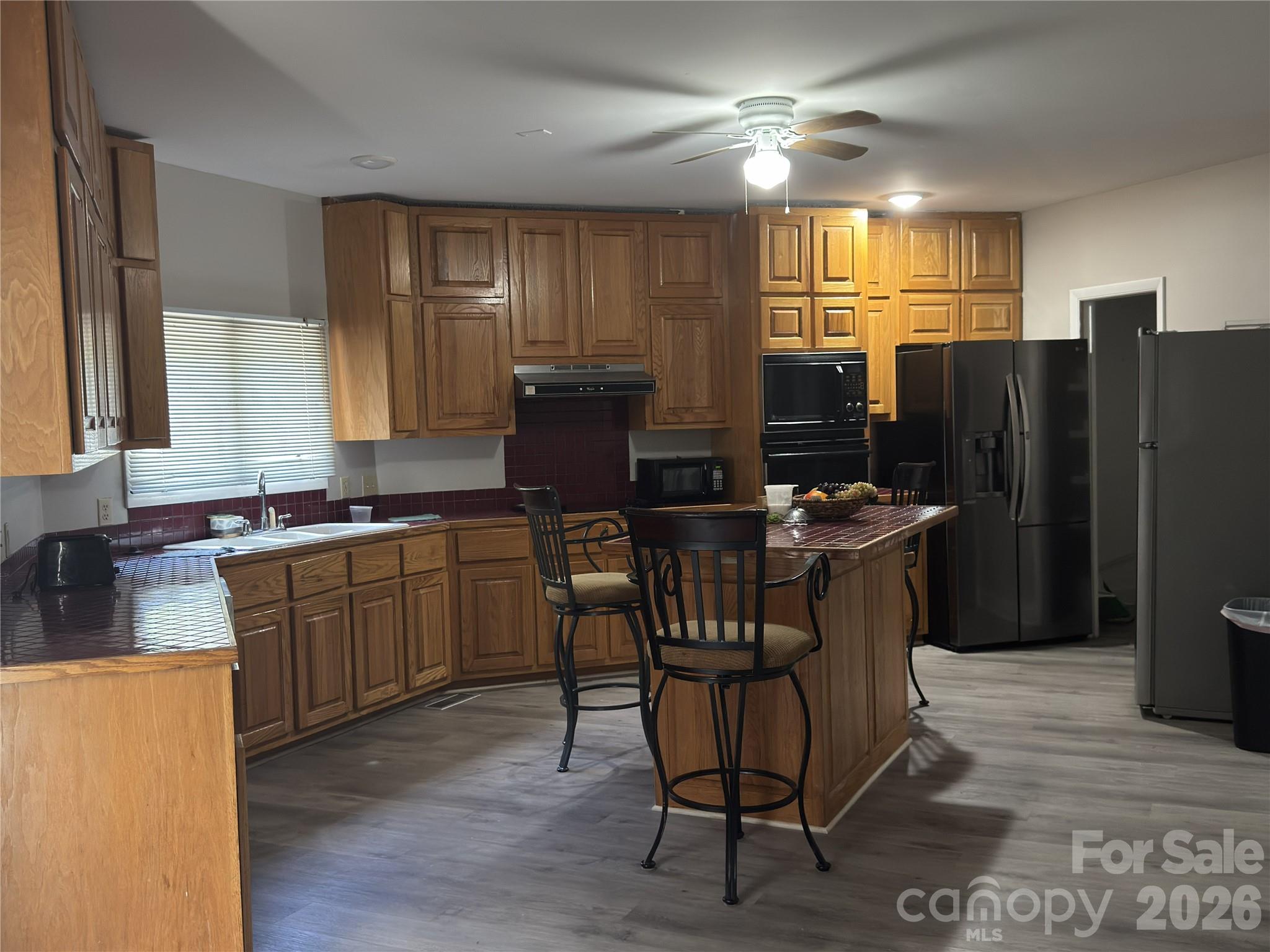 7825 Plott Road Property Photo 9