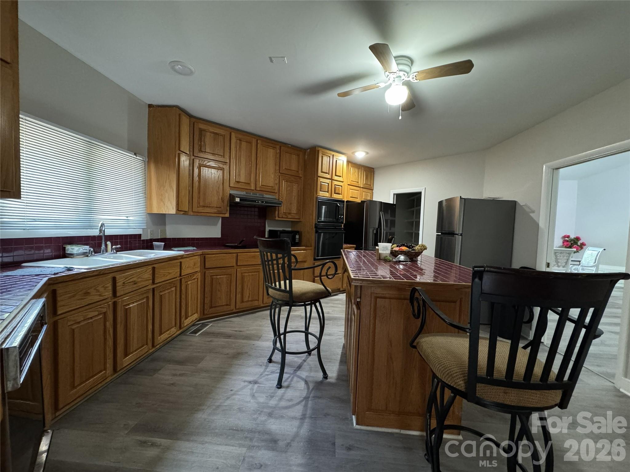 7825 Plott Road Property Photo 10