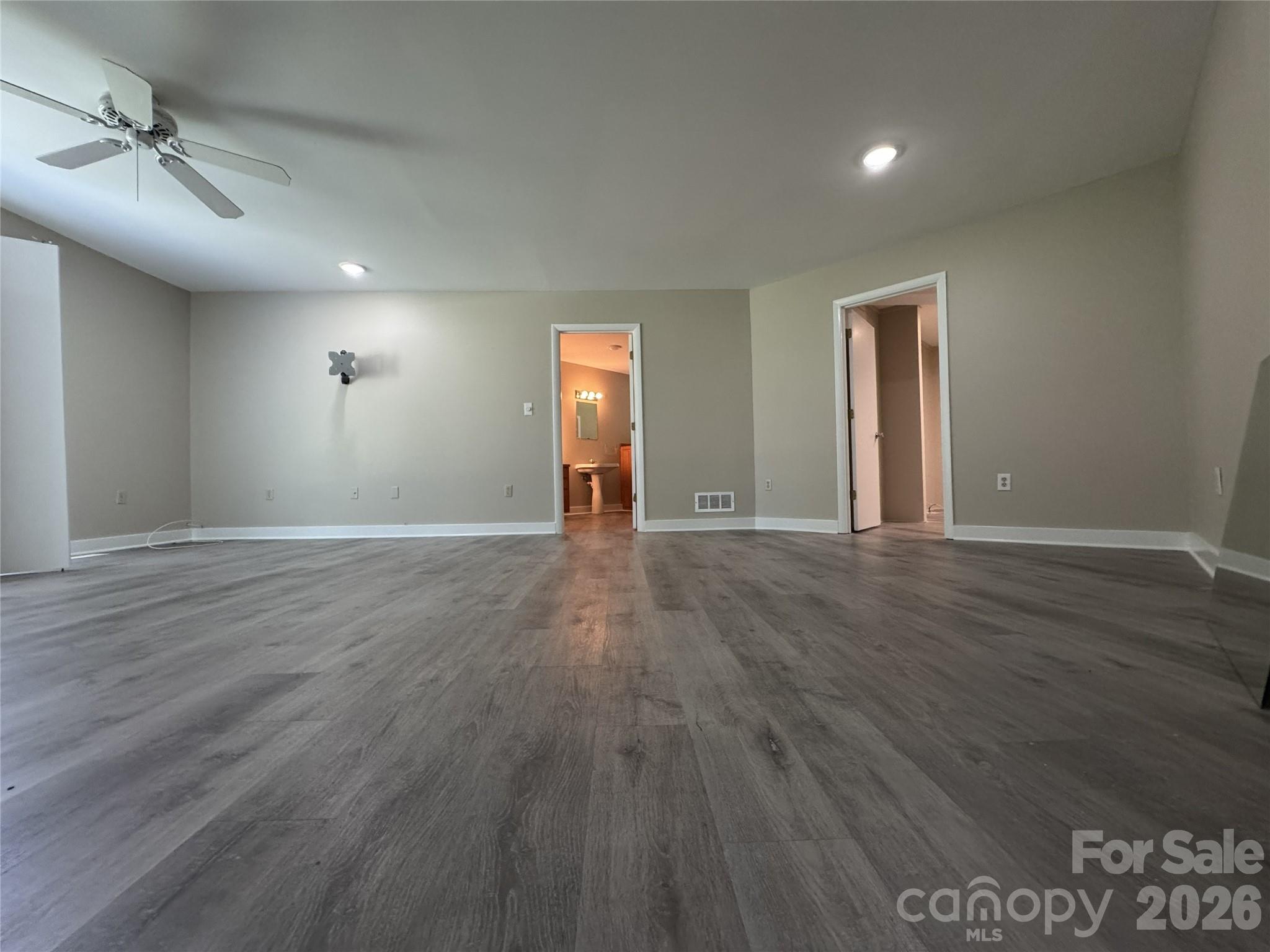 7825 Plott Road Property Photo 21
